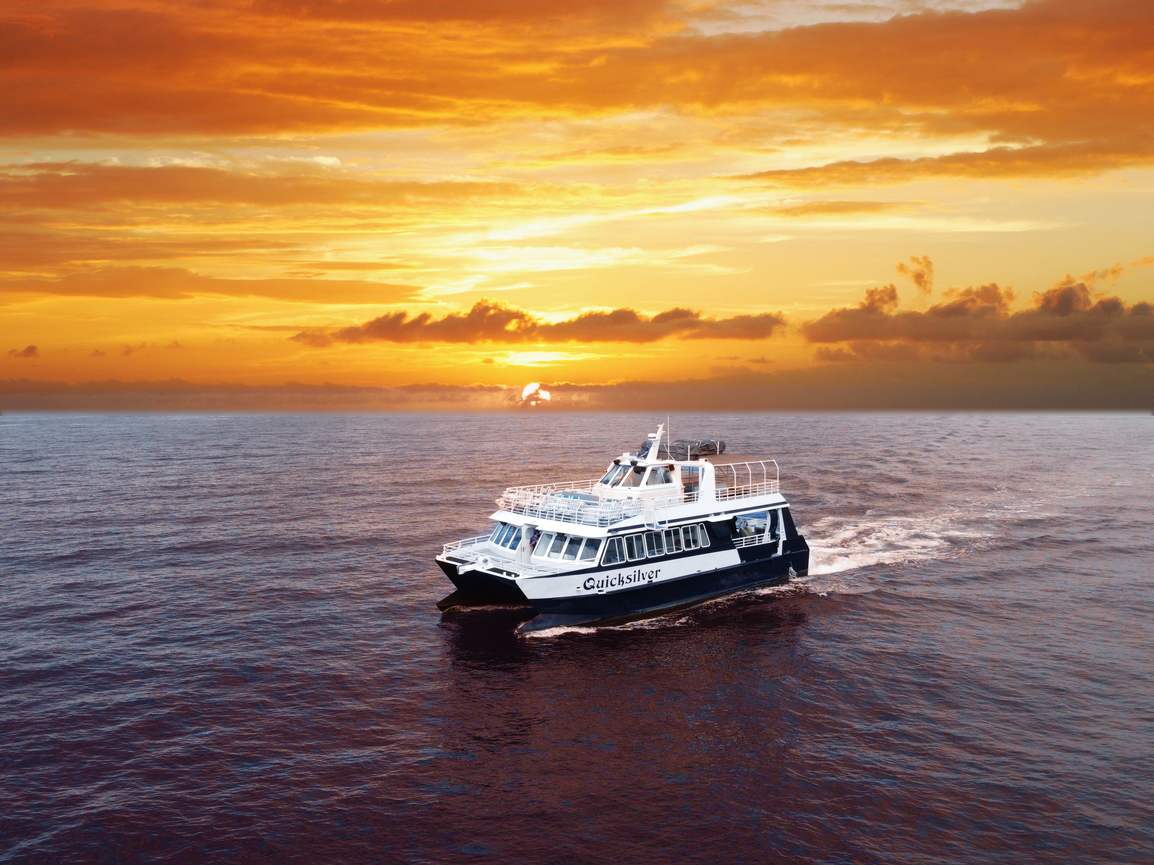 Quicksilver Sunset Dinner Cruise from Ma'alaea