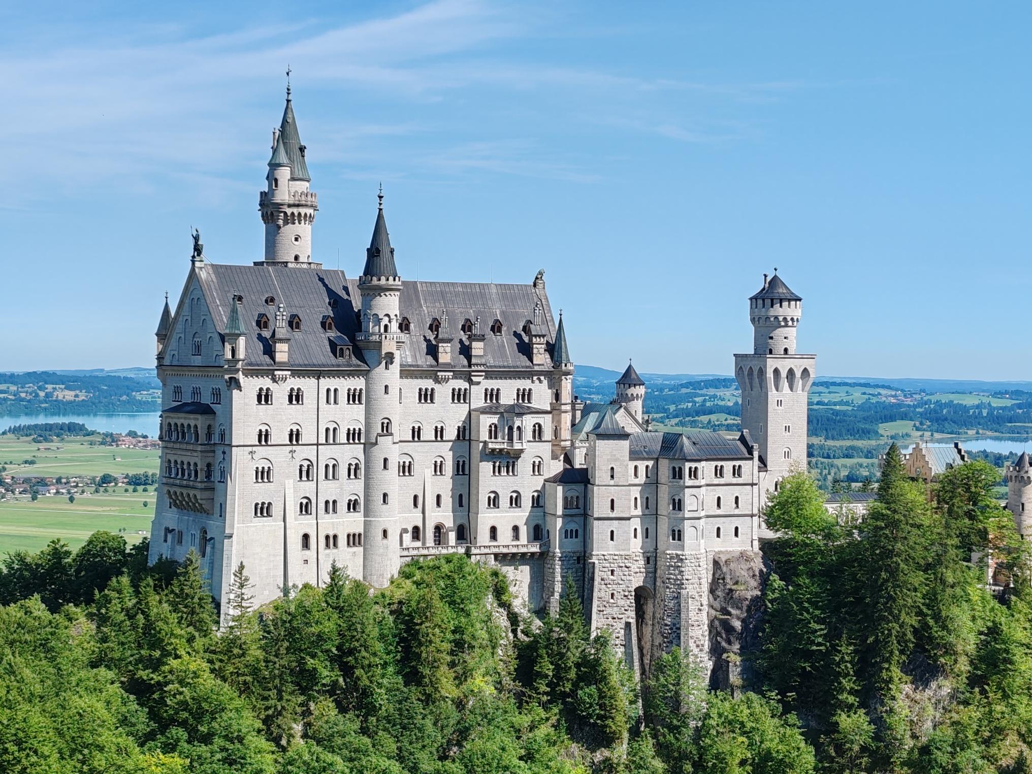 Private Neuschwanstein & Linderhof Castle Day Trip from Munich