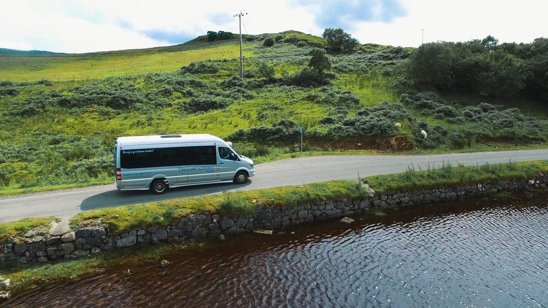 Glenfinnan, Glencoe & Loch Shiel Small Group Tour: Edinburgh