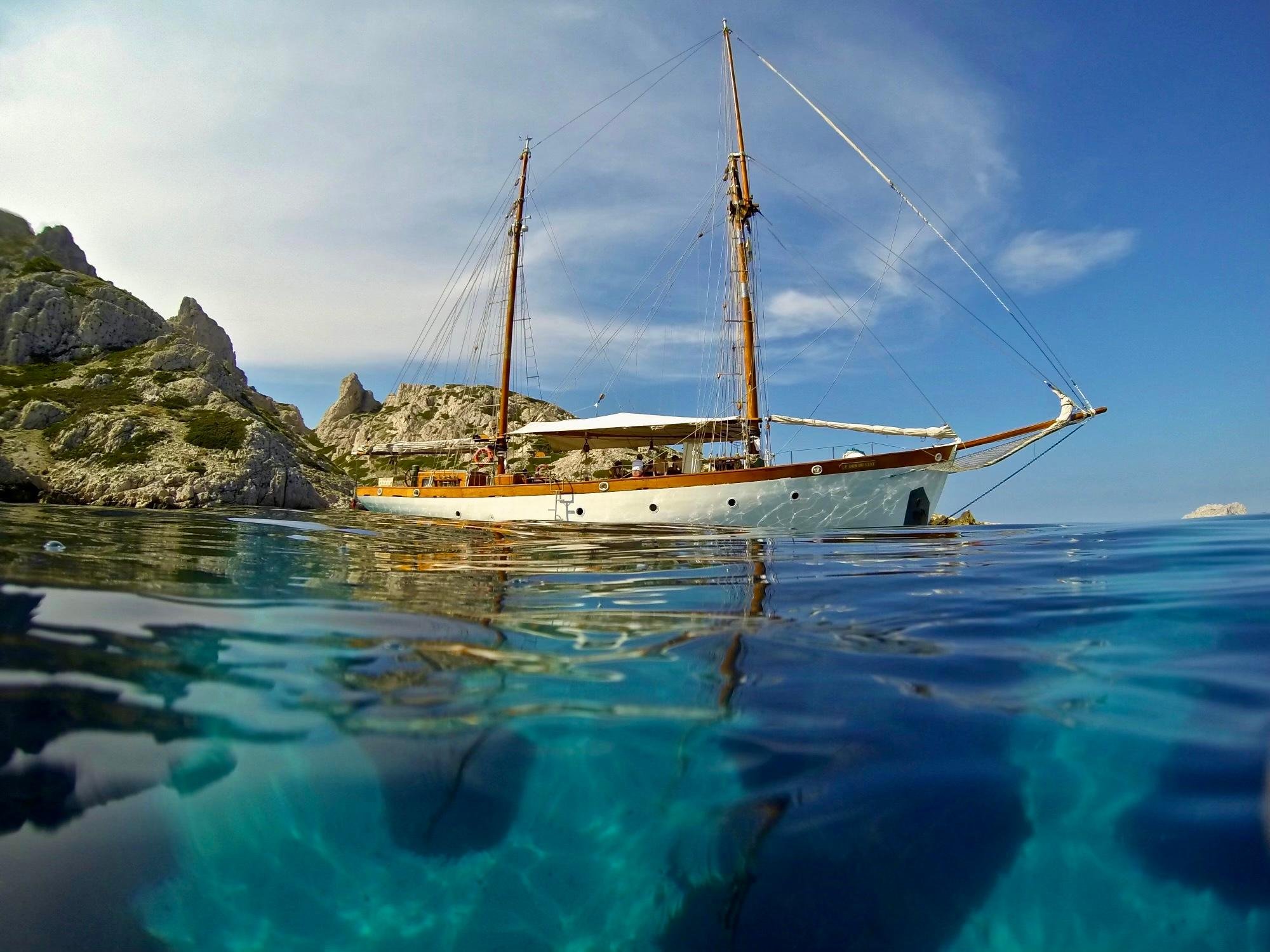 Marseille Calanques Full-Day Sailing with Lunch & Wine
