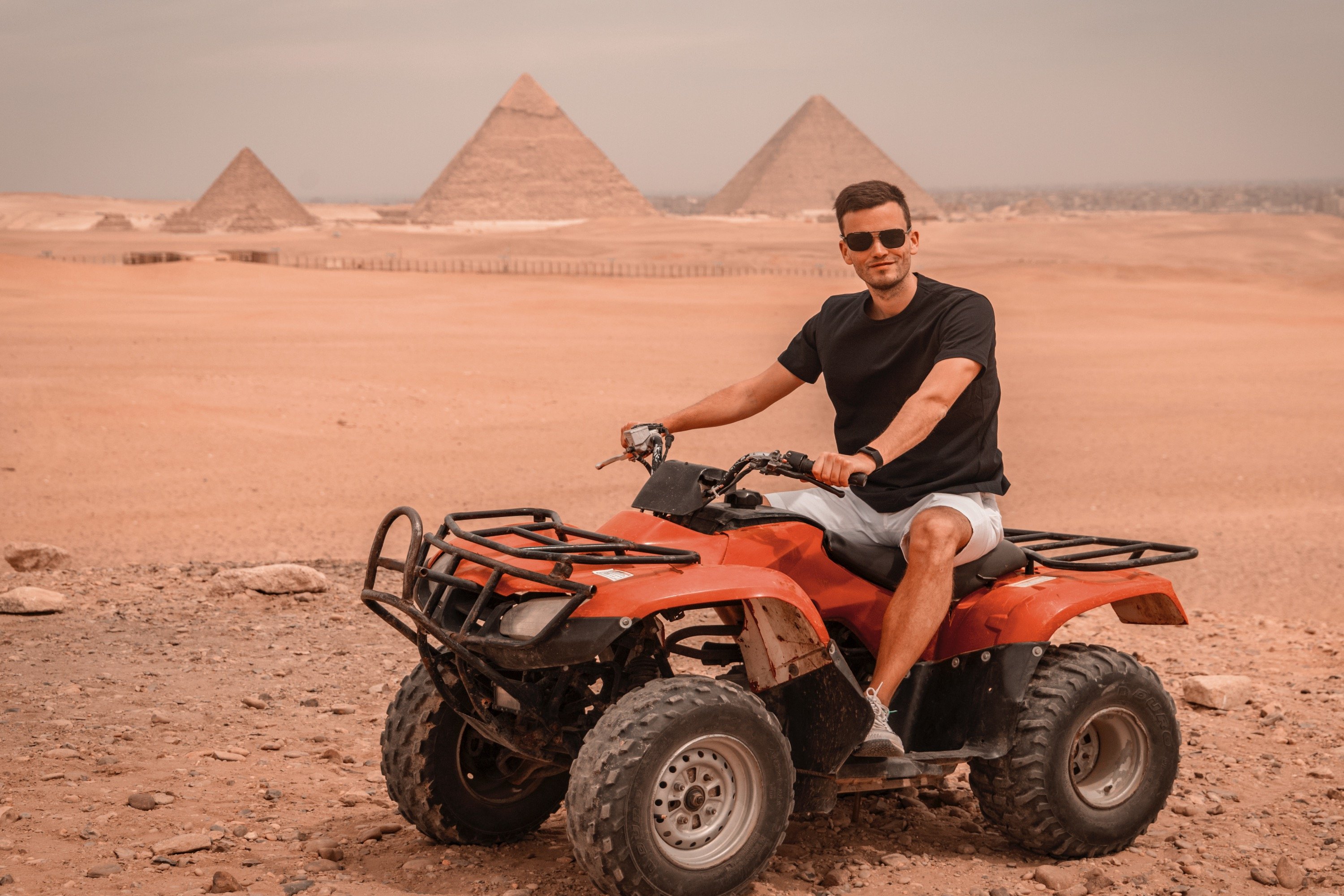 Giza Plateau: Quad Bike Desert Safari & Optional Camel Trek