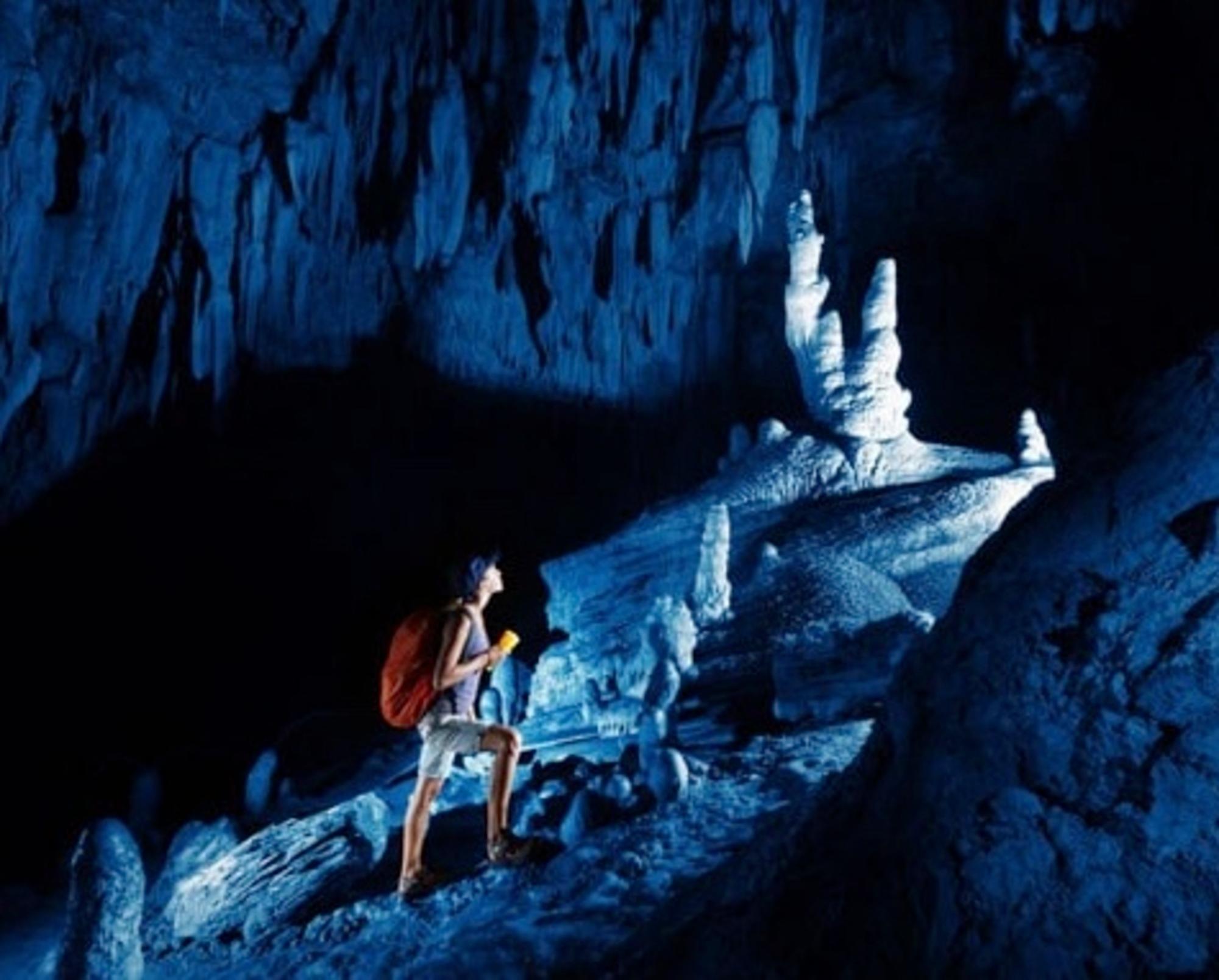 Nadi Abseiling, Zipline & Cave Adventure with Lunch