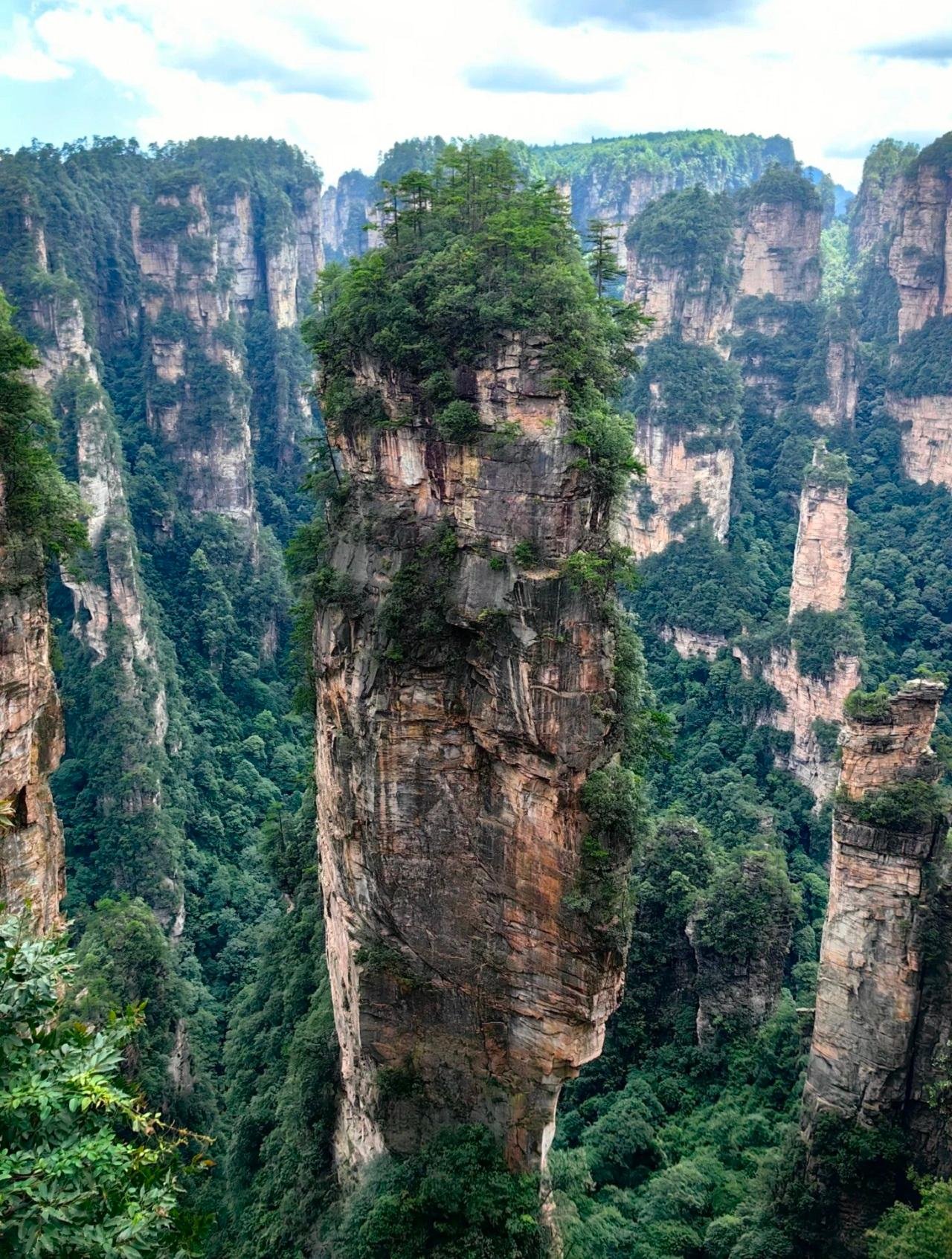 Private Zhangjiajie Avatar Mountains & Tianzi Peak Day Tour