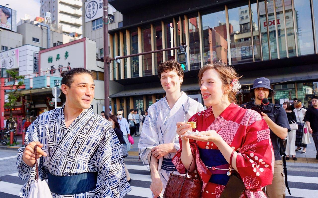 Asakusa Kimono Rental – Full-Day Traditional Dress Experience
