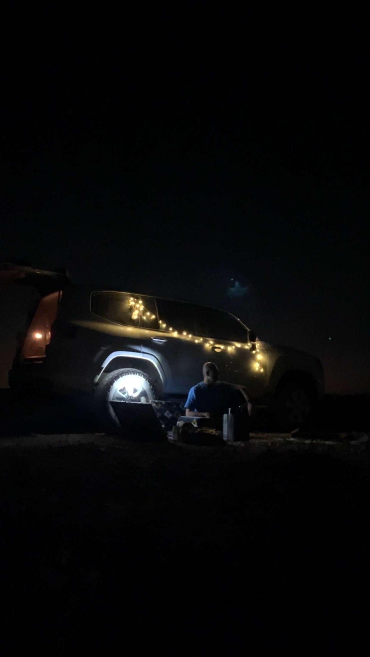 Edge of the World & Darb Al-Manjoor Desert Expedition