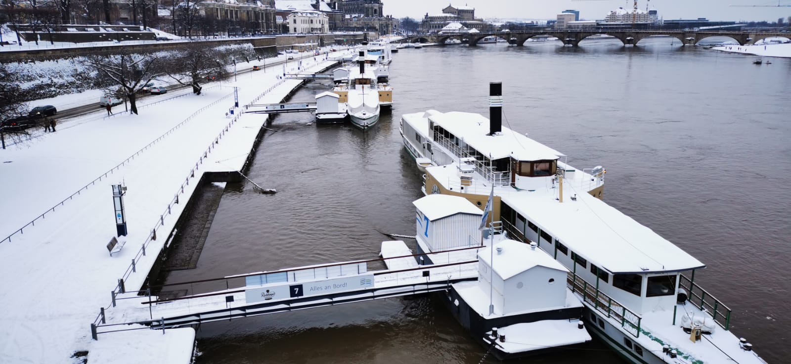 Dresden Winter Paddle Steamer Cruise to Pillnitz Castle