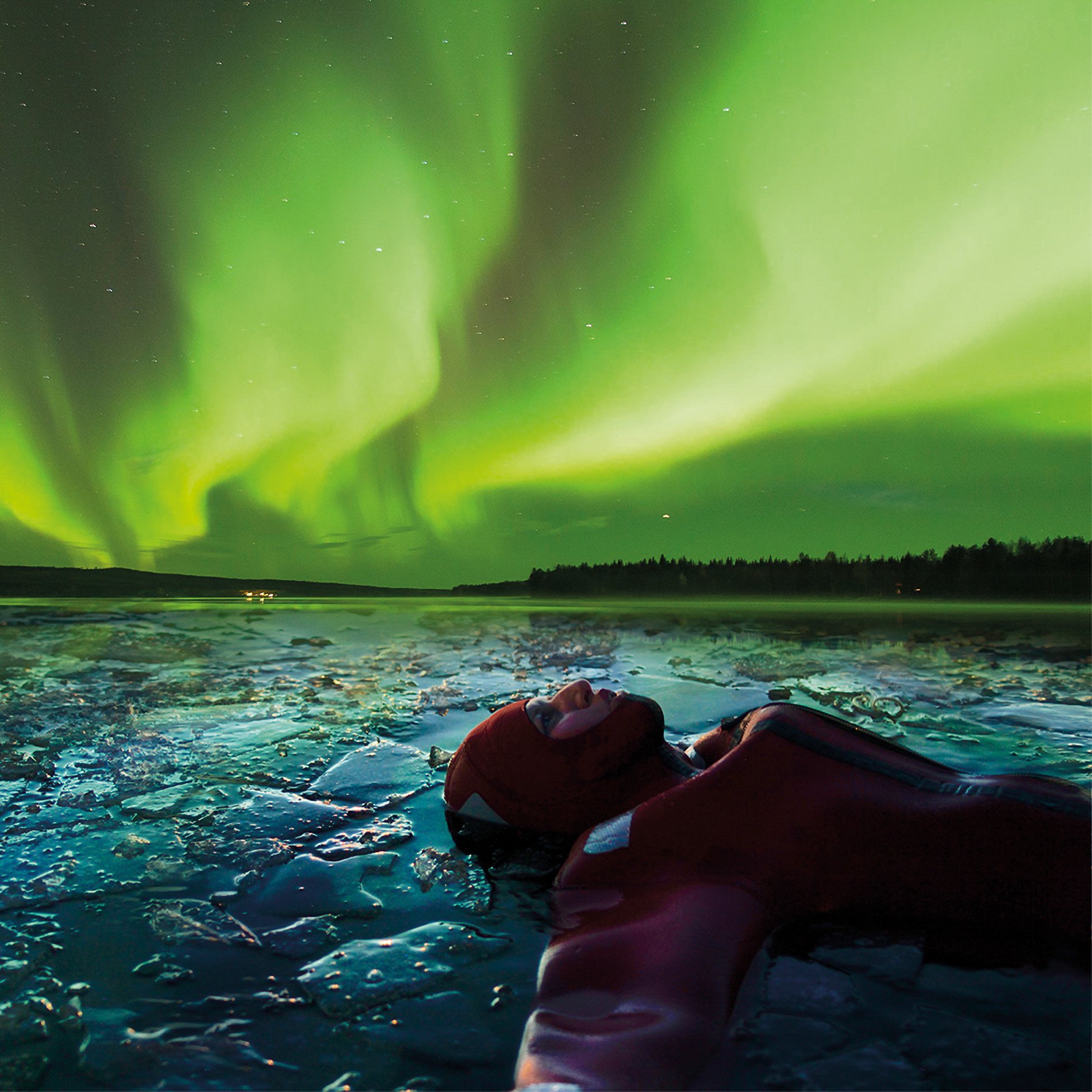 Arctic Lake Floating & Aurora Hunt