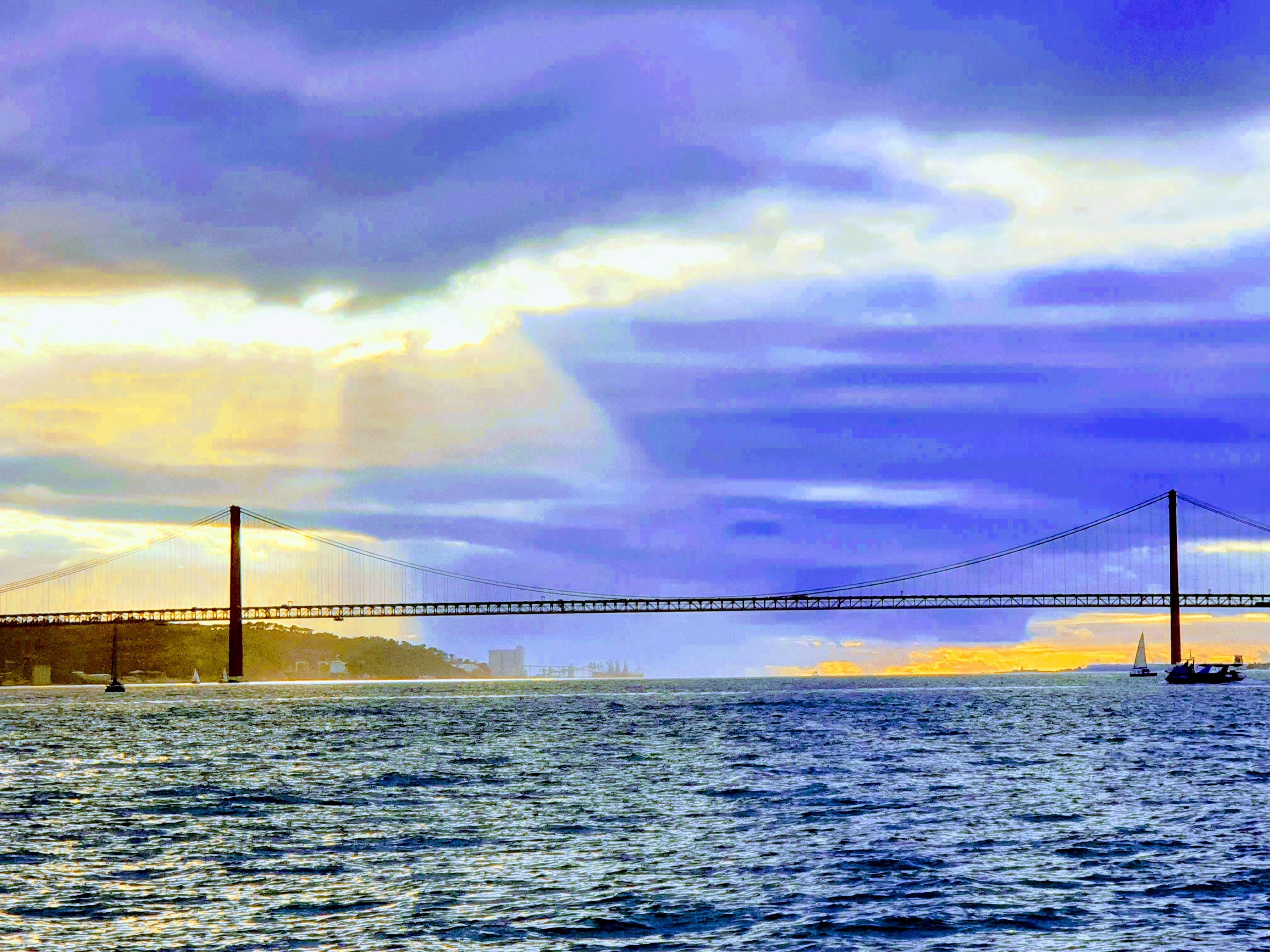 Lisbon Tagus River Sailing Cruise with Wine (Day or Sunset)