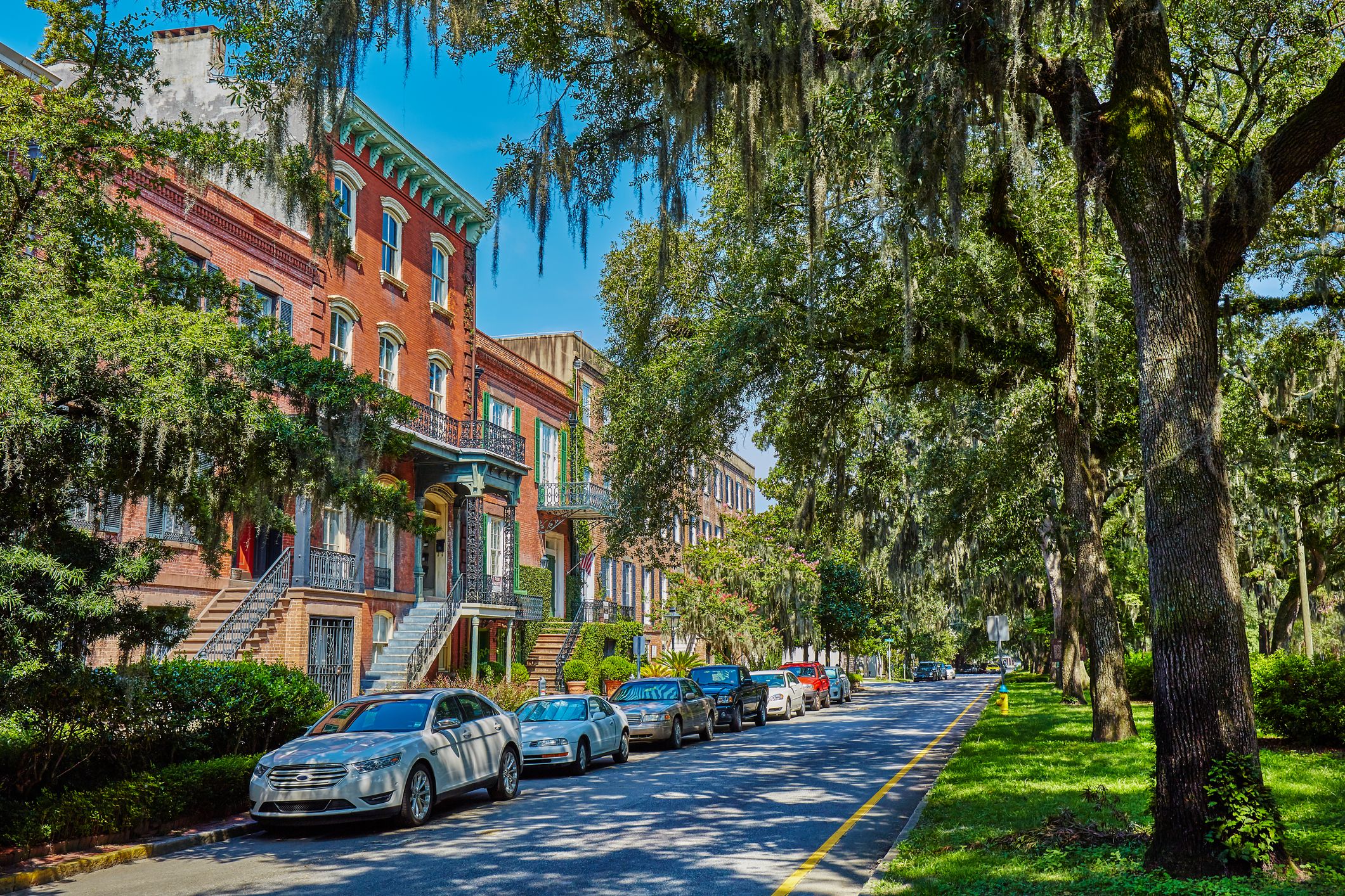Savannah: History, Culture, & Scenic Views E-Bike Tour