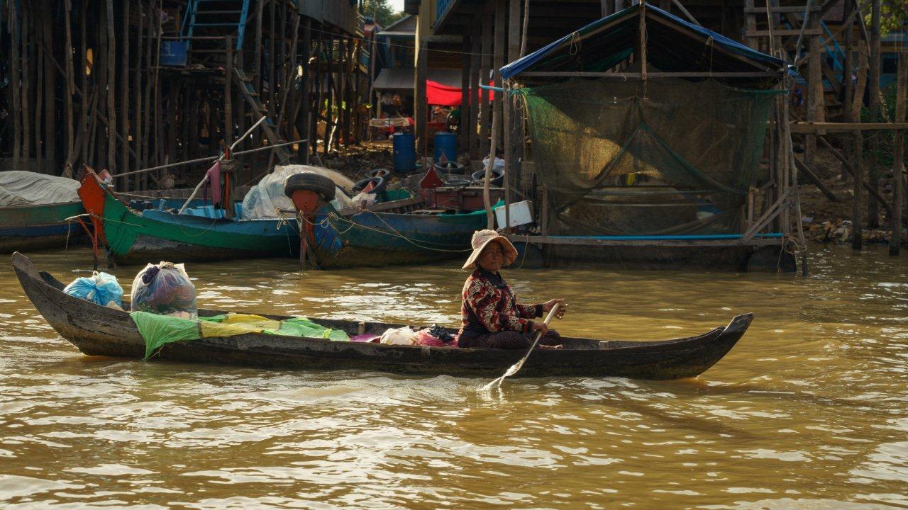 2-Day Angkor Wat Sunrise & Tonle Sap Floating Village Expedition