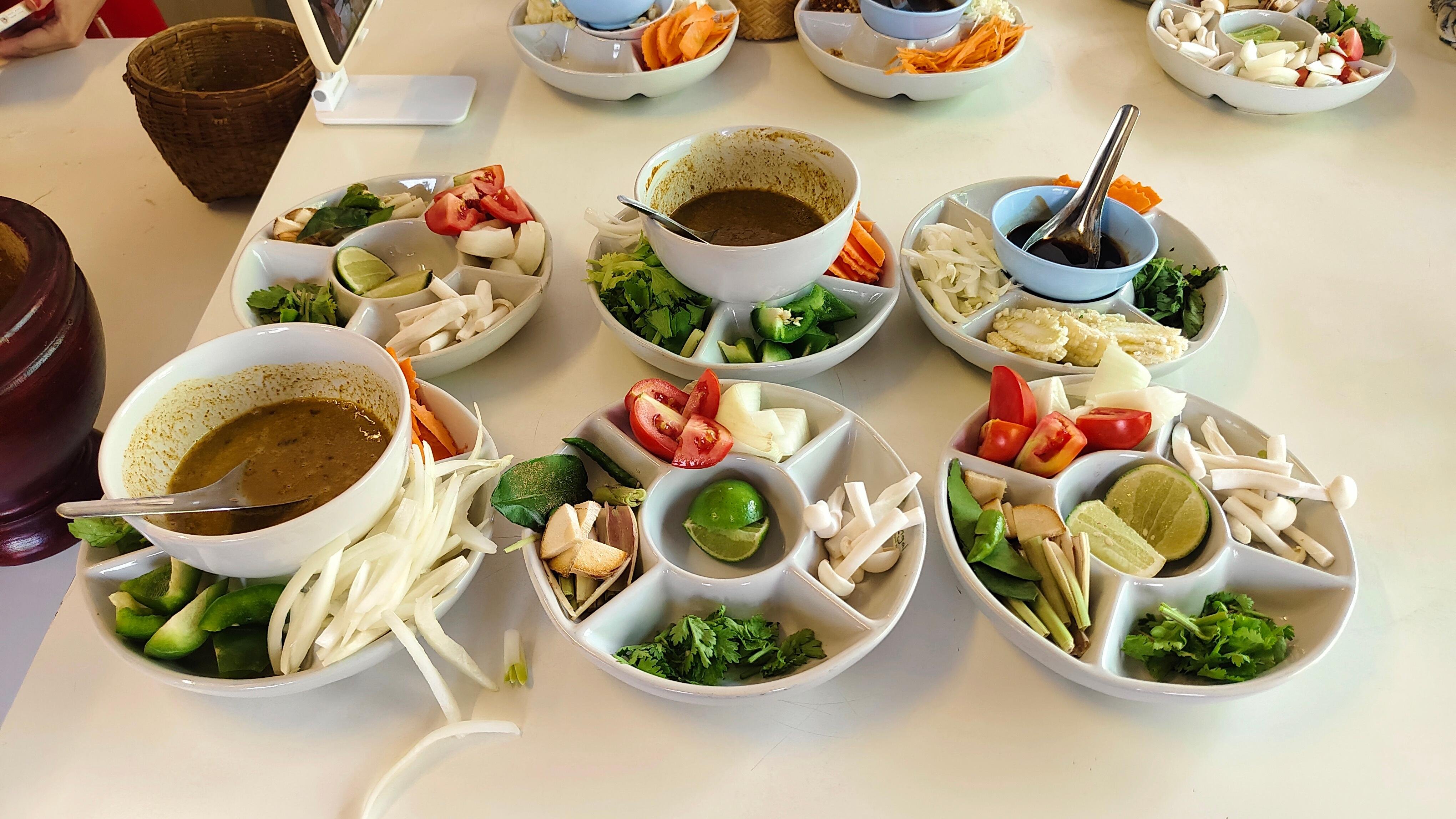 Chiang Mai: Evening Cooking Class and Local Market Visit
