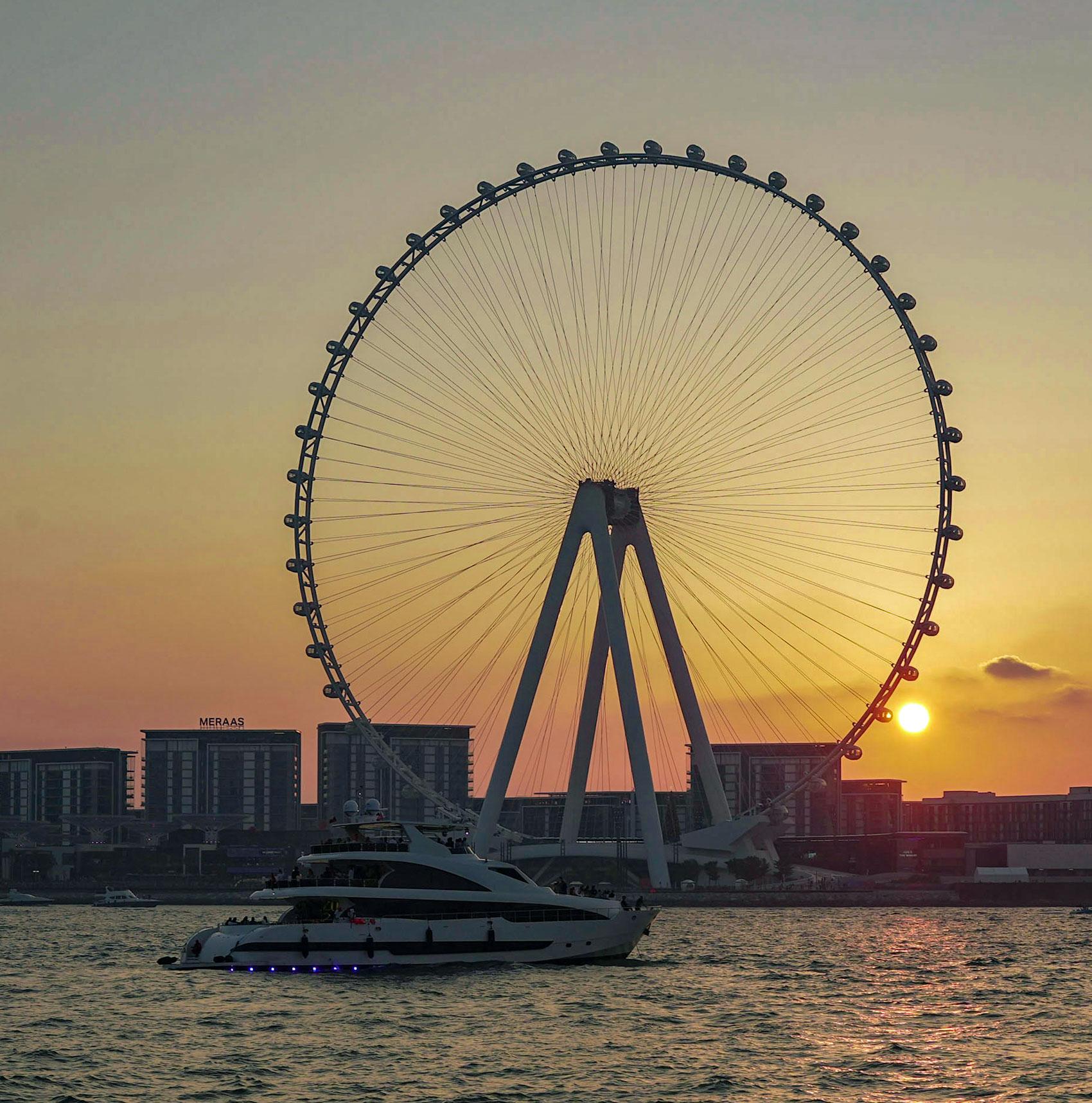 Dubai Luxury Superyacht Cruise with DJ, Swimming & Open Bar