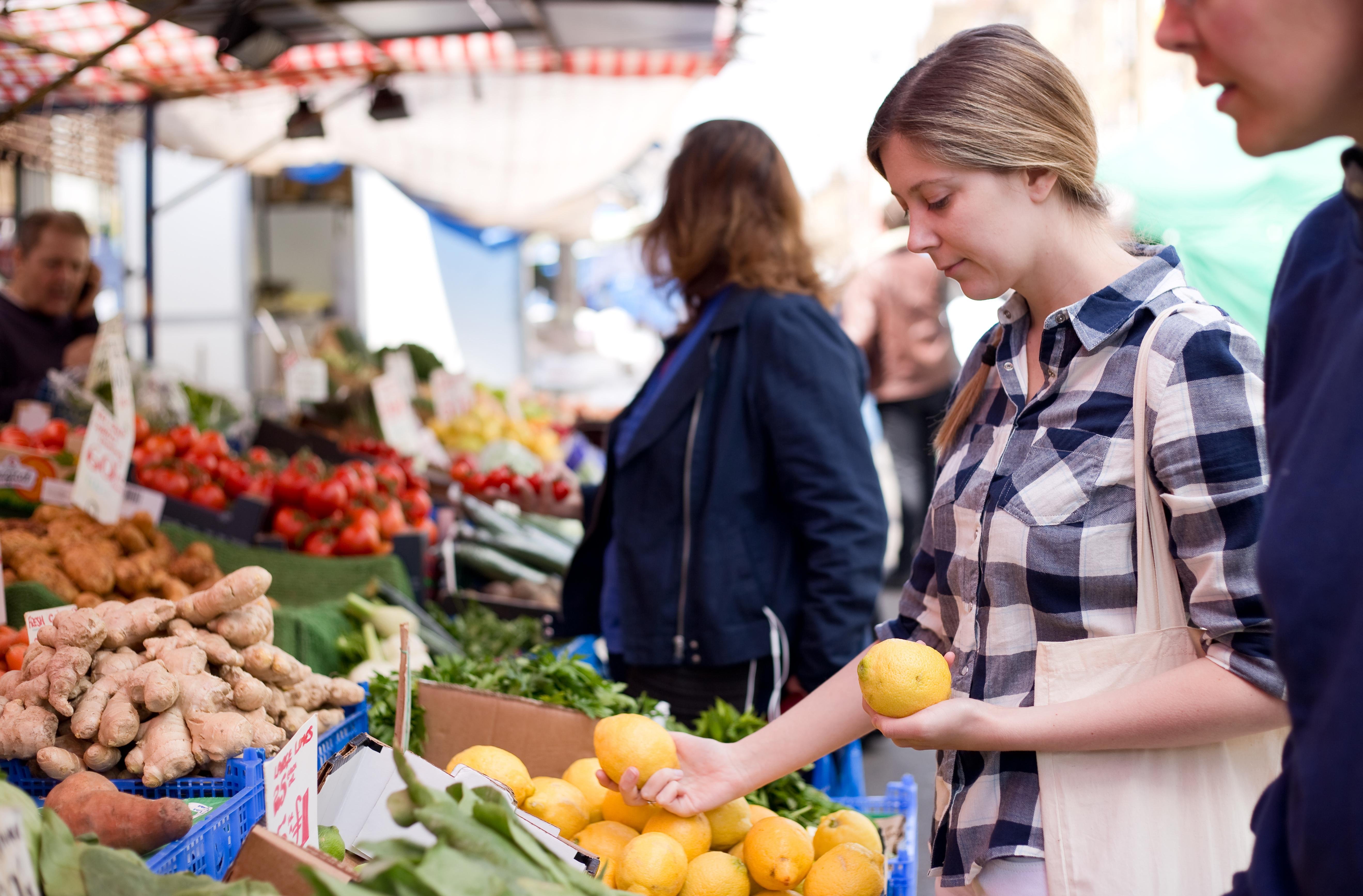 Genoa Market Tour & Home Cooking Experience