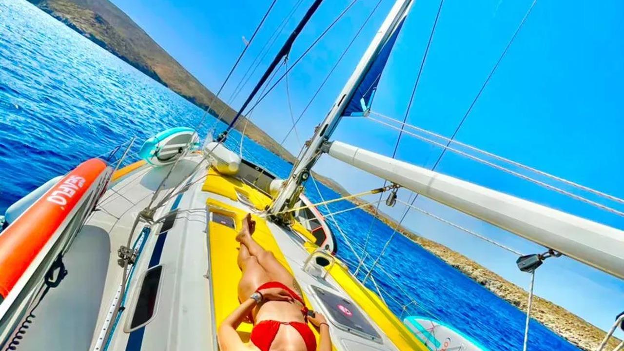 Mykonos South Coast Small-Group Yacht Cruise