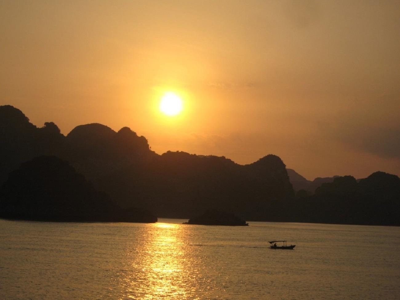 3-Day Ninh Binh, Ha Long & Lan Ha Bay 5-Star Cruise from Hanoi