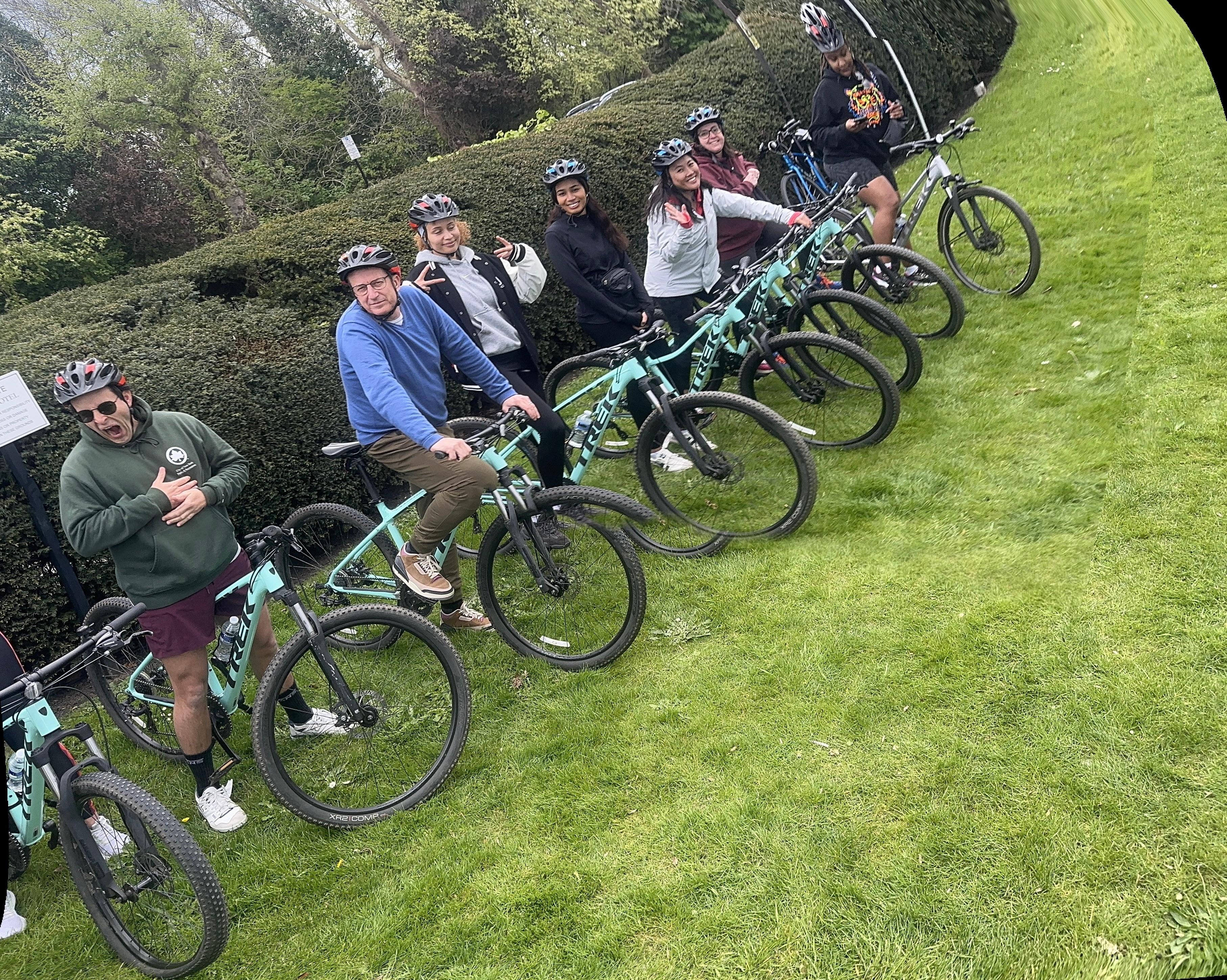 Historic Richmond Bike Tour: Palaces, Parks & River Views