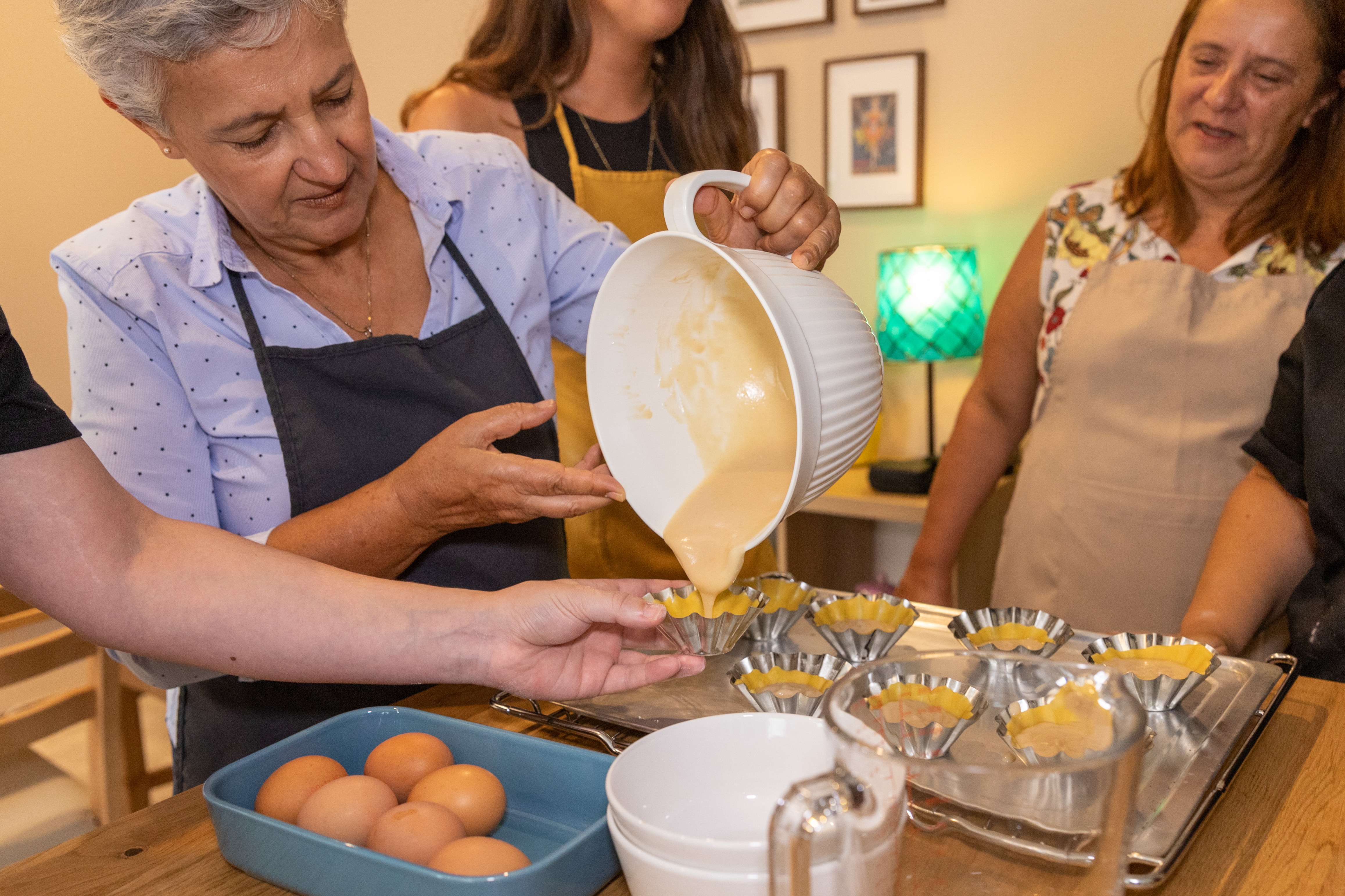 Traditional Pastel de Nata Baking Workshop in a Porto Home