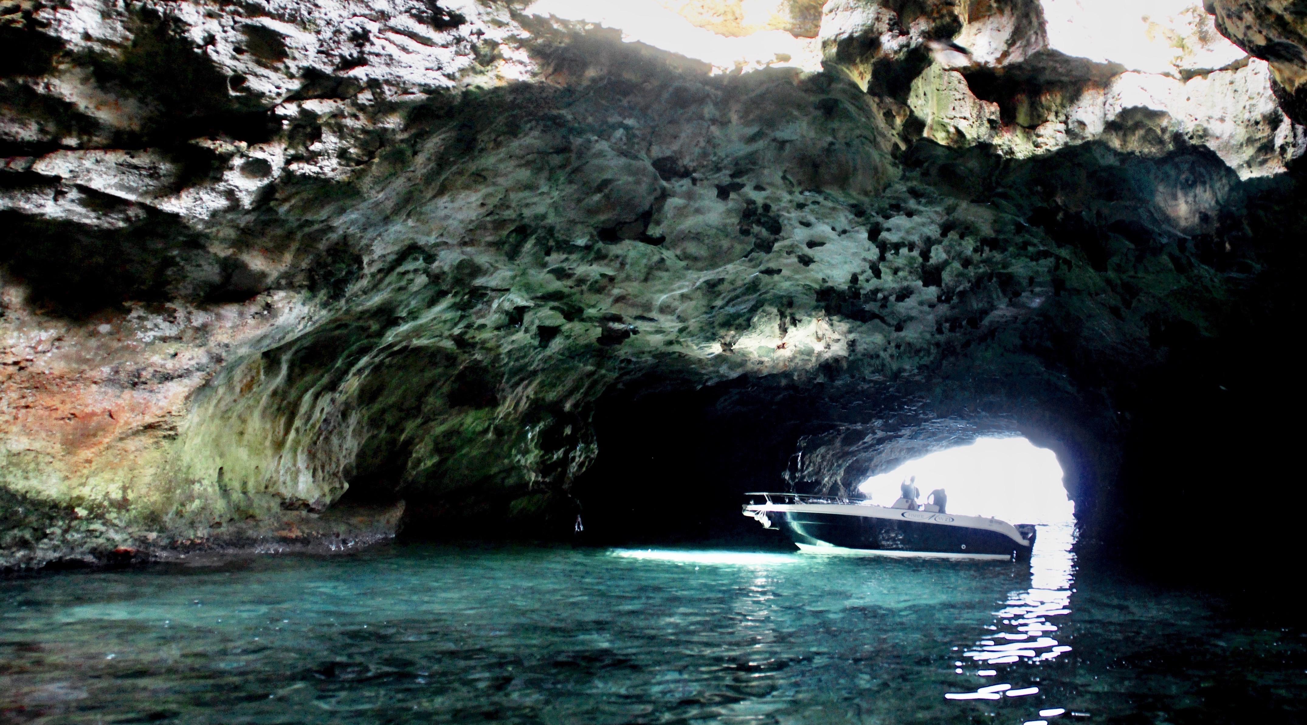 Polignano a Mare Coastal Boat Experience with Grottos & Aperitivo