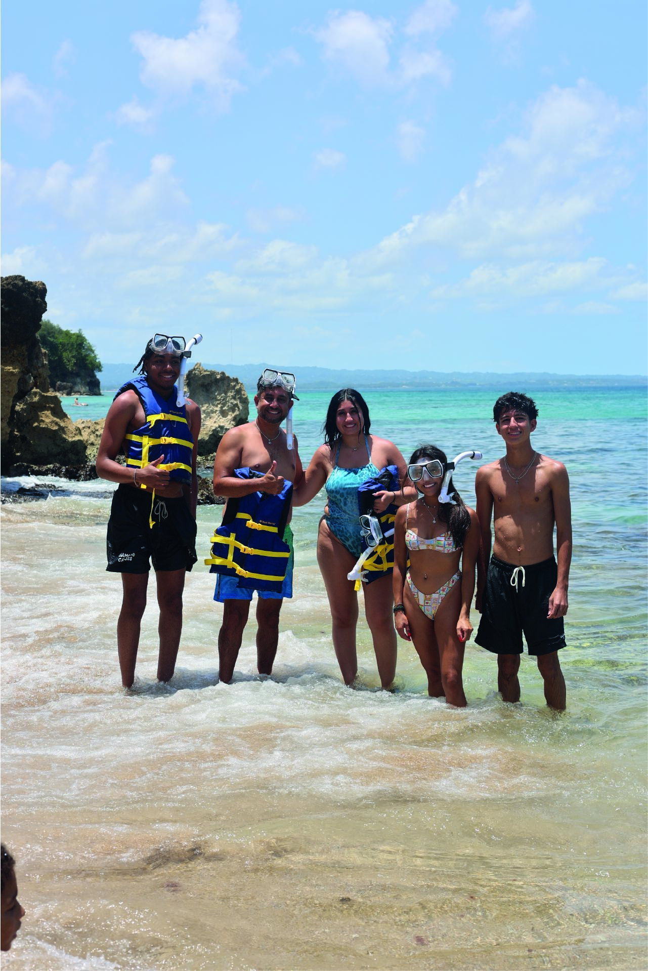 Puerto Rico All-in-One: Waterfalls, Cueva del Indio & Beach Tour