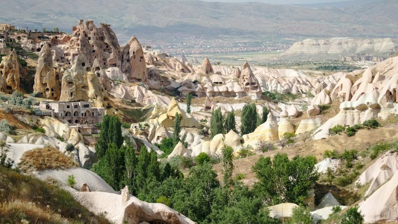 Cappadocia Private Highlights & Valleys Chauffeur Tour