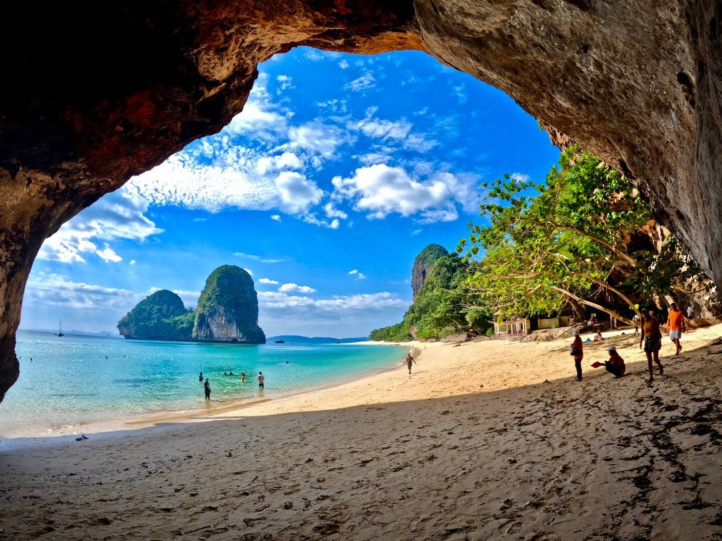 Krabi 4 Islands Longtail Boat Day Trip with Beach Buffet Lunch