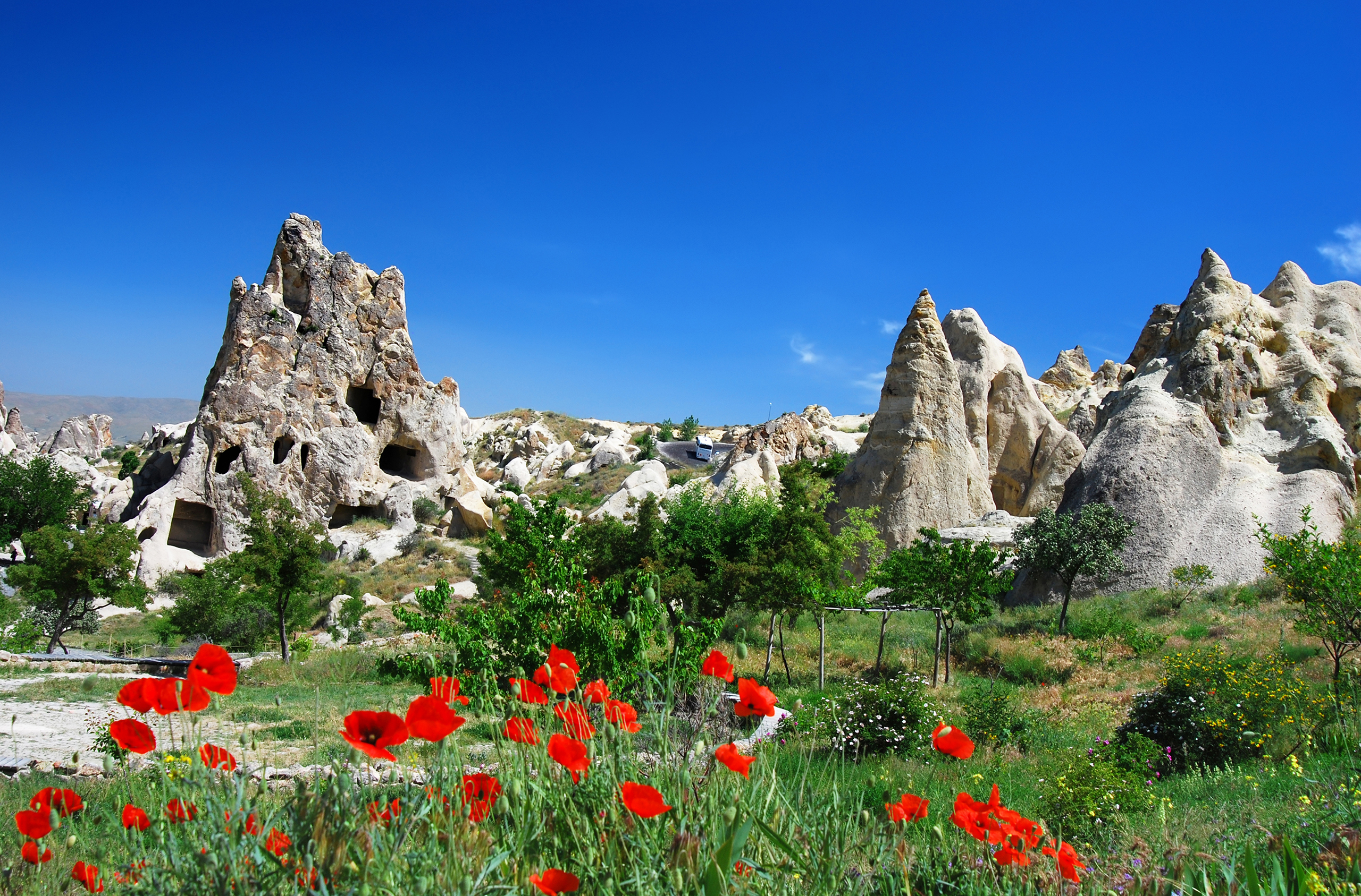 Private Southern Cappadocia Day Trip: Castles, Caves & Valleys