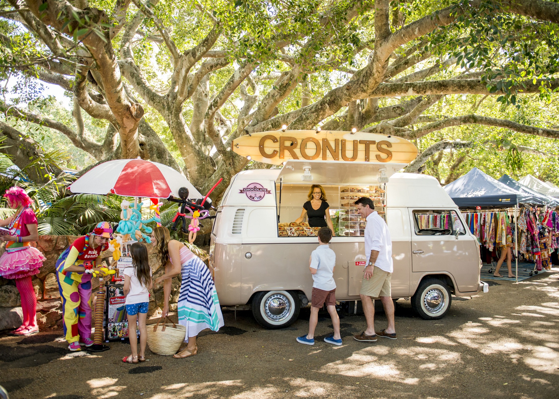 Eumundi Markets Bus Transfer from Sunshine Coast & Noosa