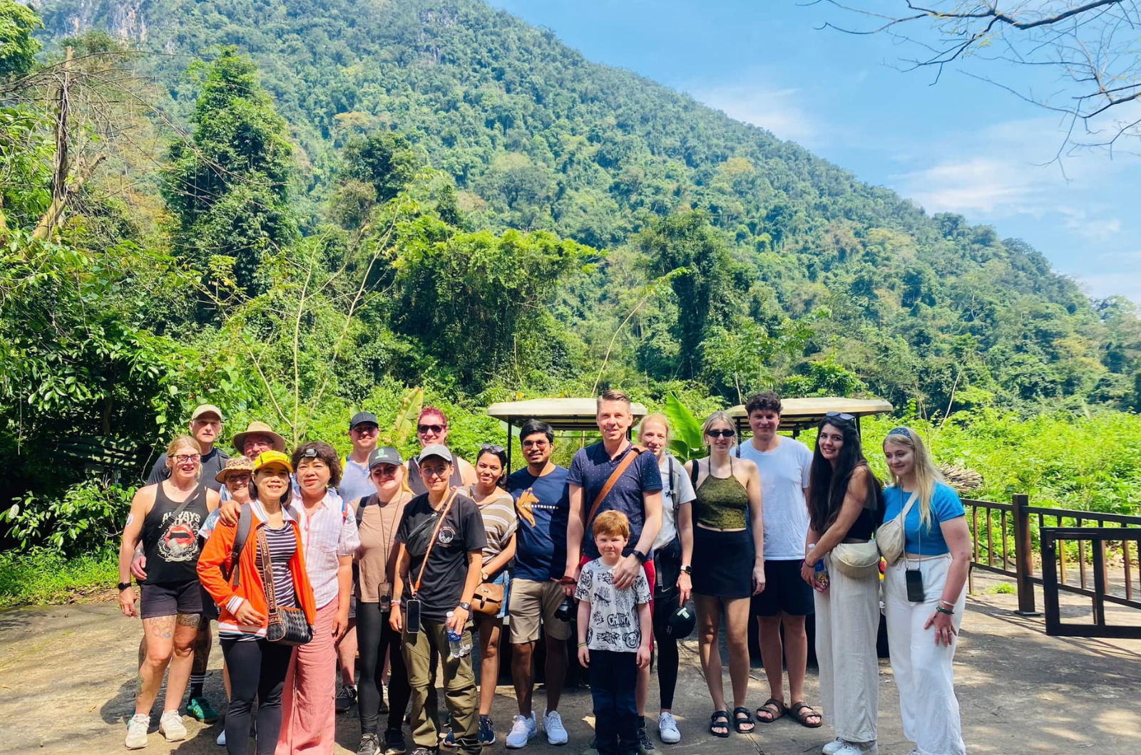 Phong Nha Cave boat tour Son River dragon boat and Paradise Cave karst — image 73