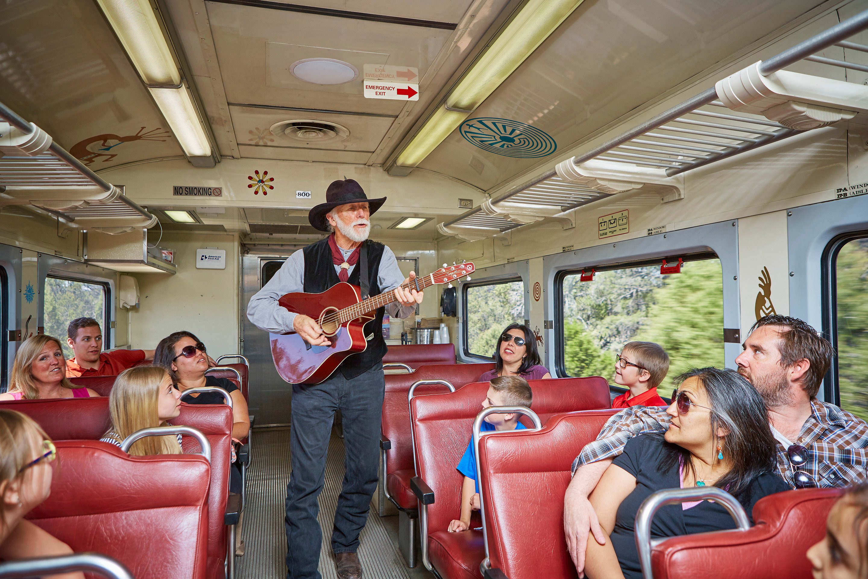 Grand Canyon Railway Adventure & Guided South Rim Bus Tour