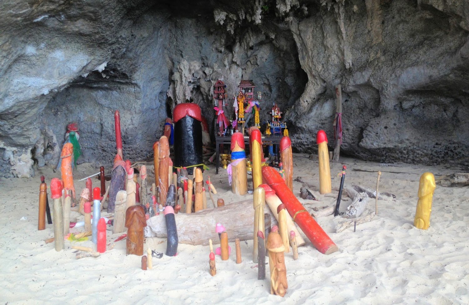 Krabi 4 Islands Longtail Boat Day Trip with Beach Buffet Lunch