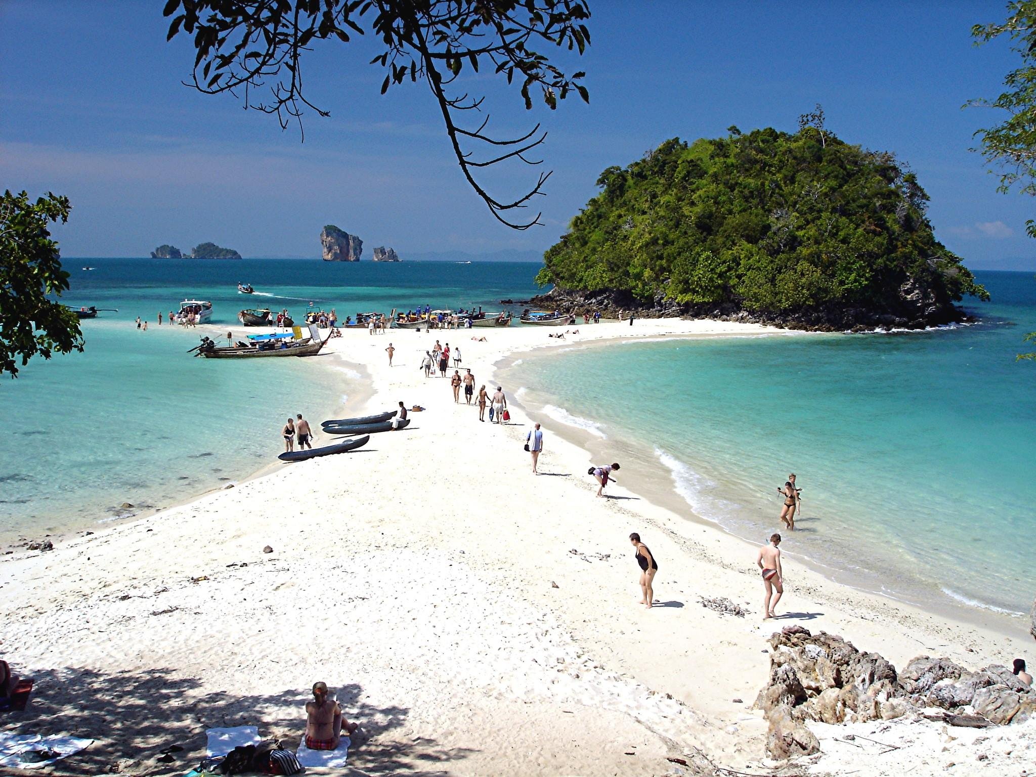 Krabi 4 Islands Longtail Boat Day Trip with Beach Buffet Lunch