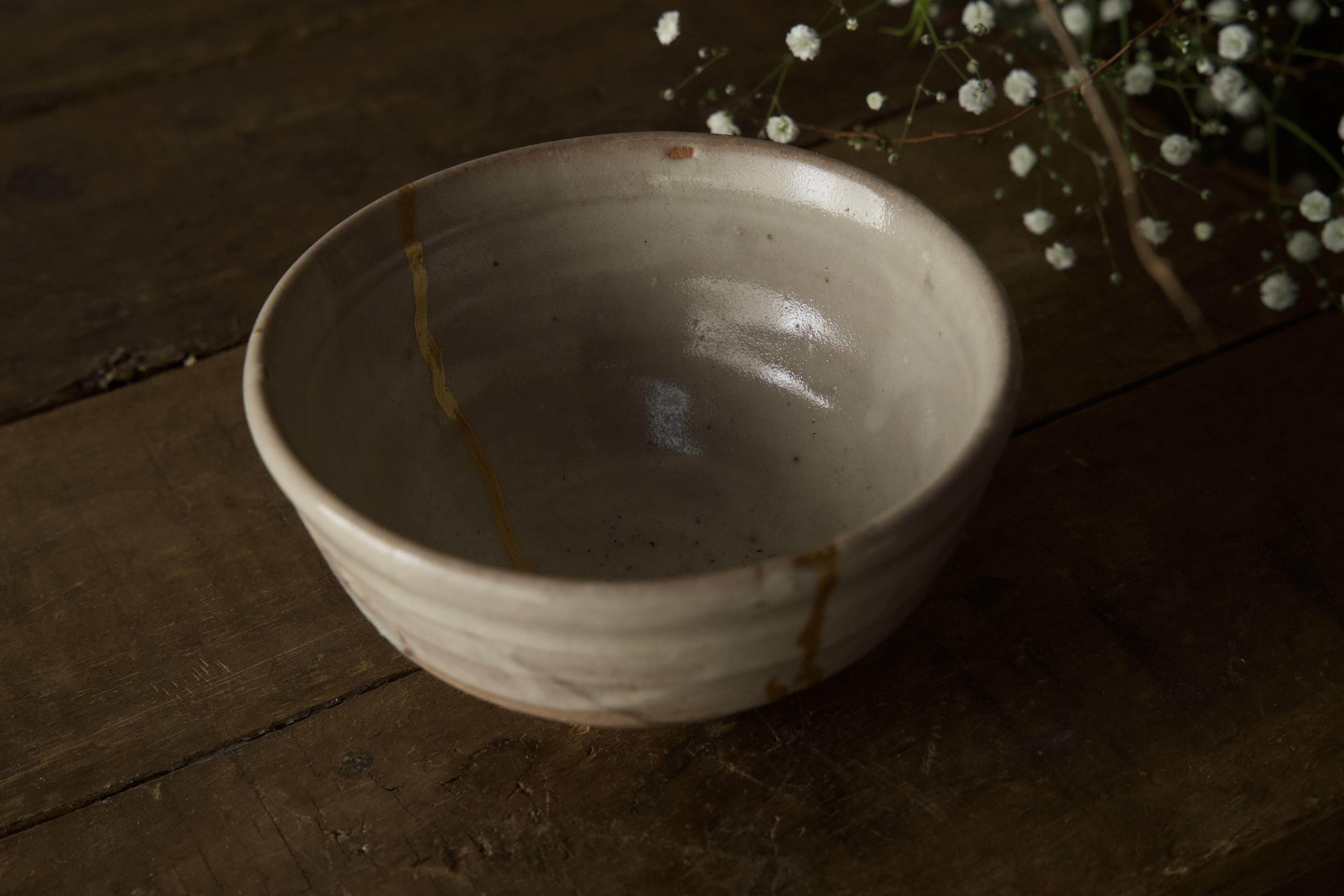 Osaka Traditional Kintsugi Class: The Art of Golden Repair