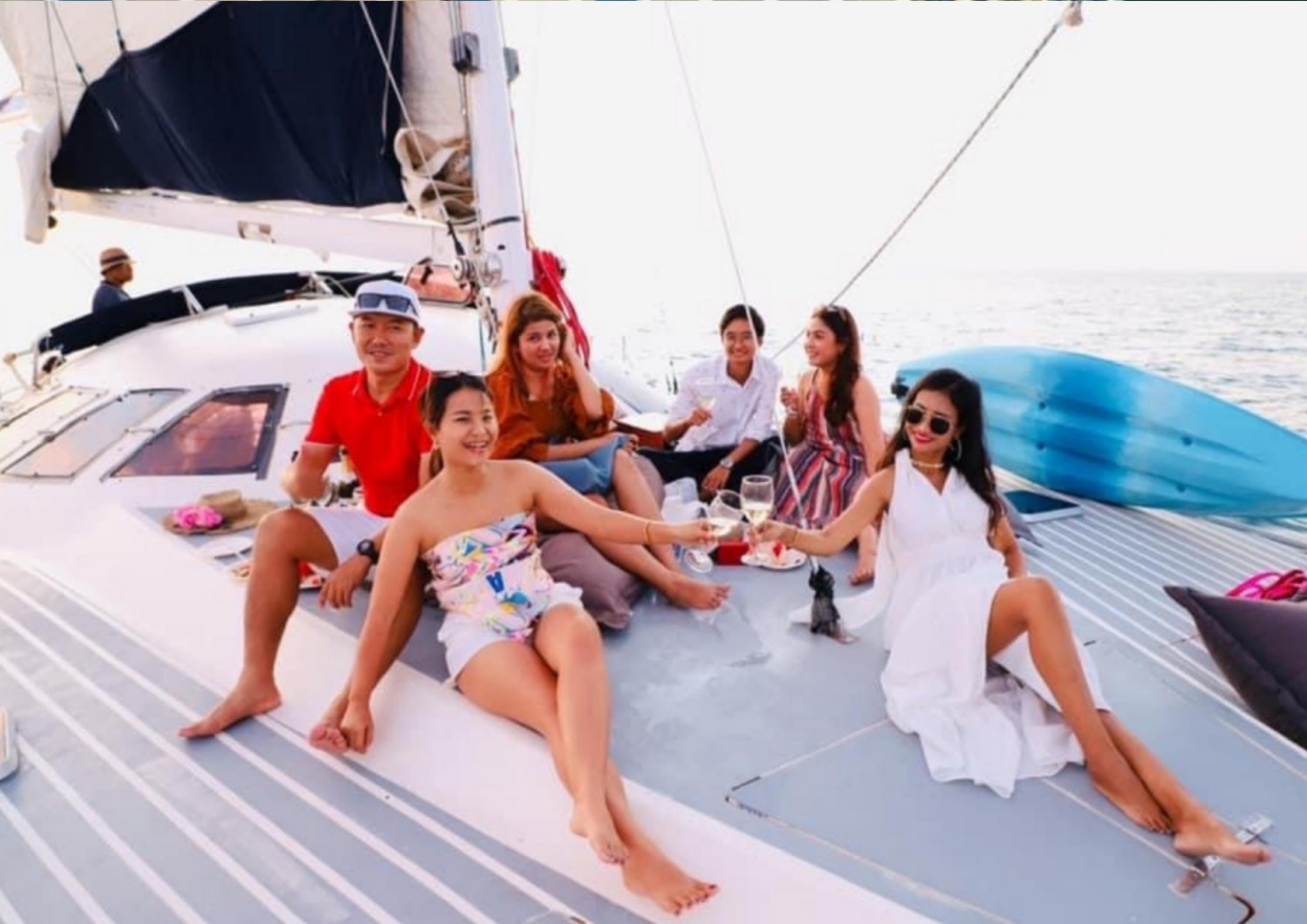 Coral Island Catamaran Sunset Cruise with Dinner