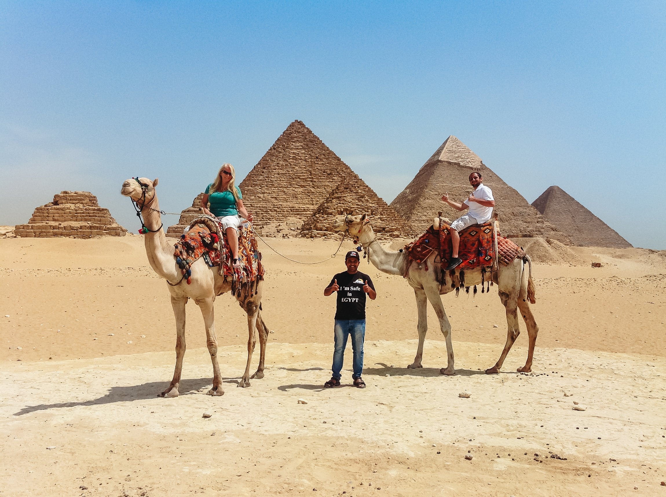 Cairo: Pyramids, Sakkara & Memphis Full-Day Expedition