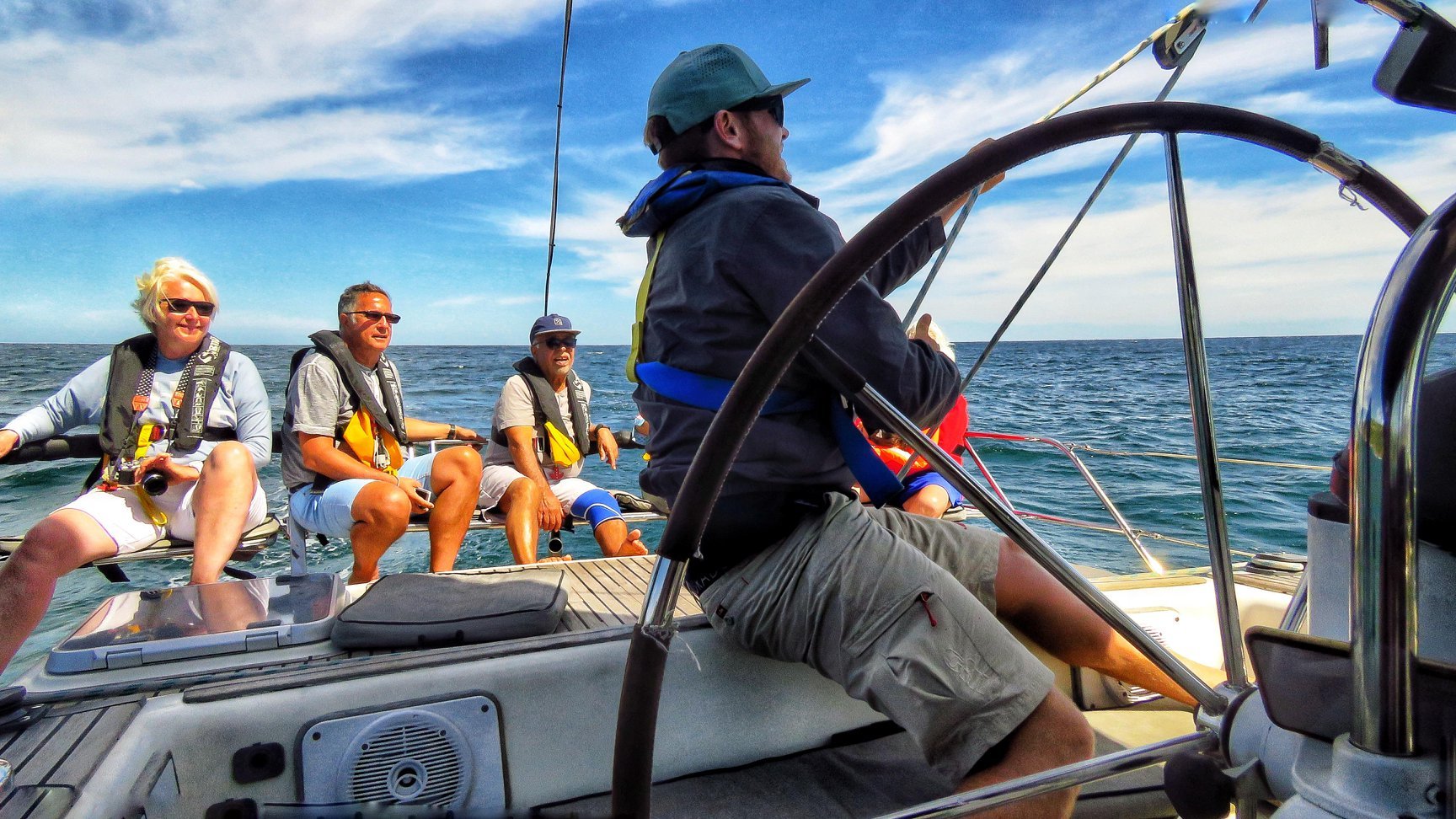 Knysna Estuary Day Sail & Lunch on Classic Yacht