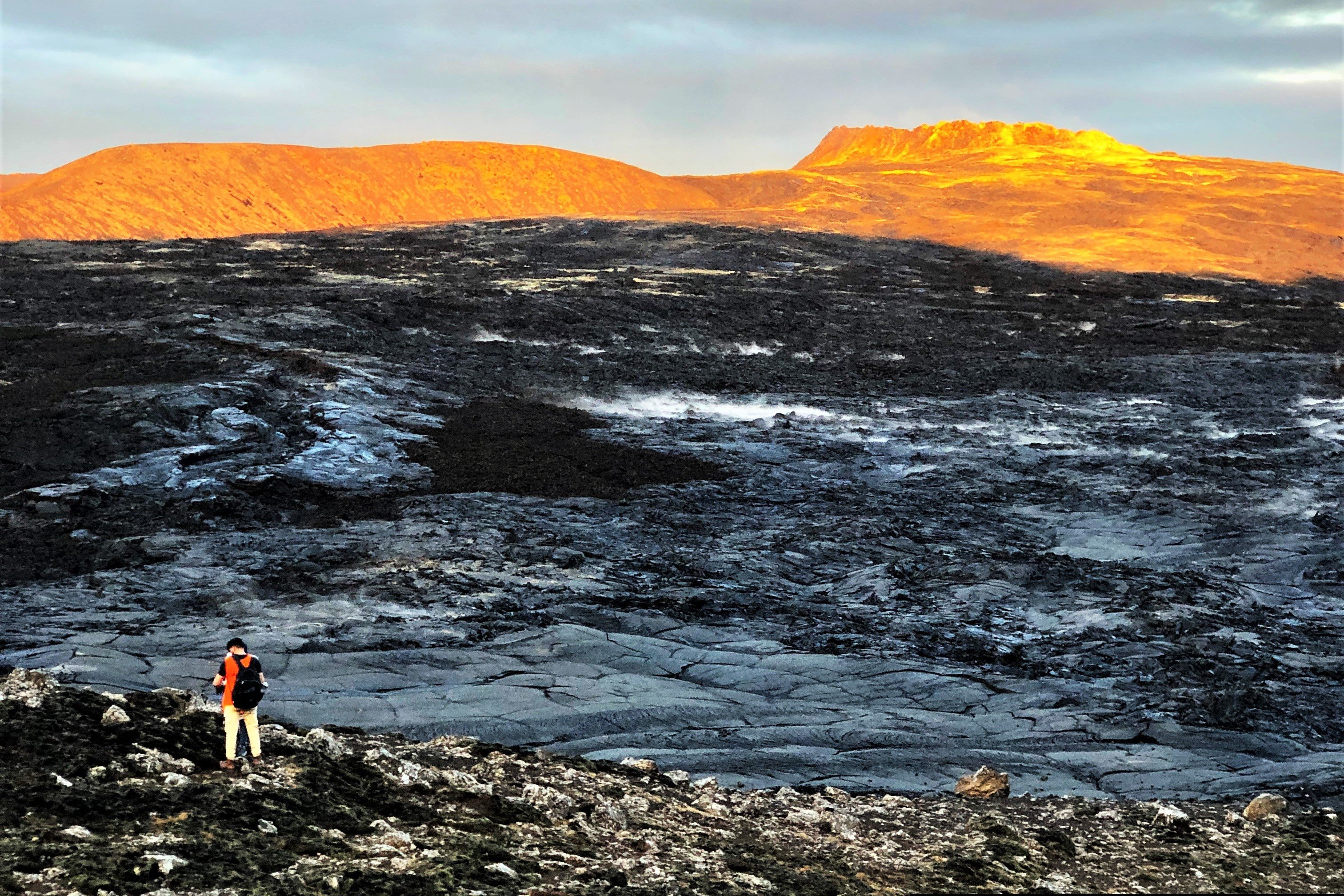 Reykjanes Peninsula volcano tour — lava fields and geothermal landscapes — image 11