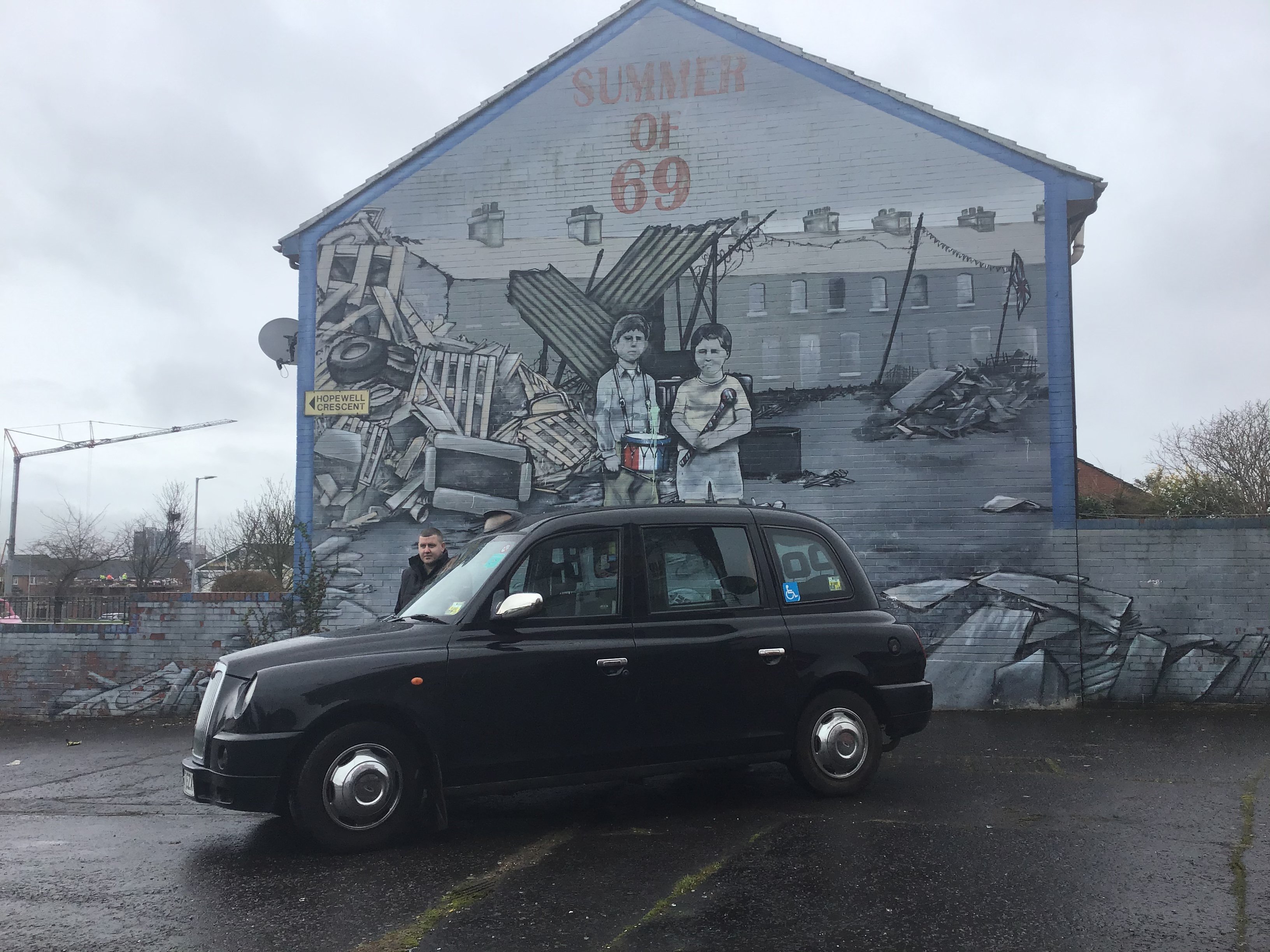 Belfast Black Taxi Tour & Crumlin Road Jail