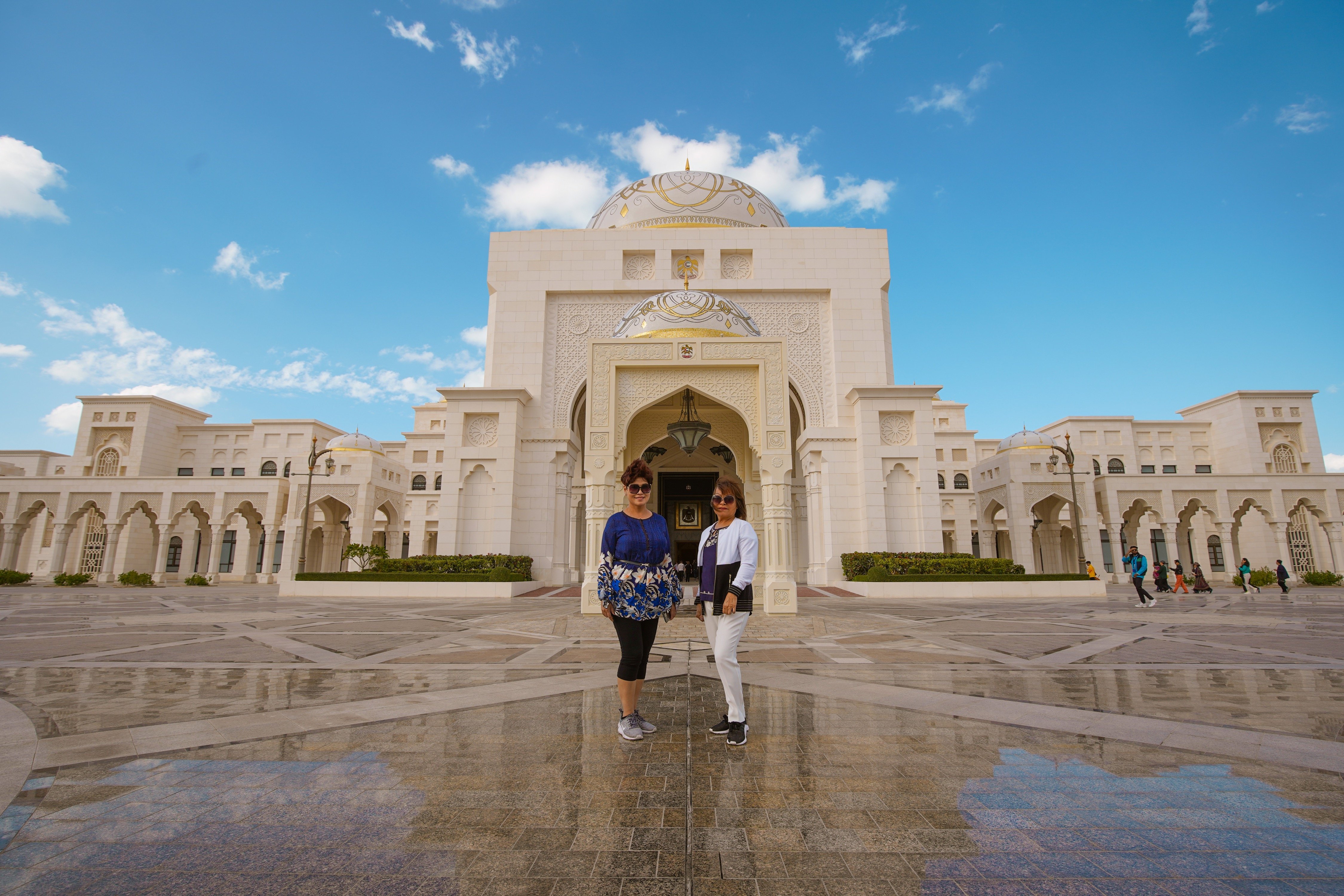 Abu Dhabi Premium Full-Day Tour from Dubai