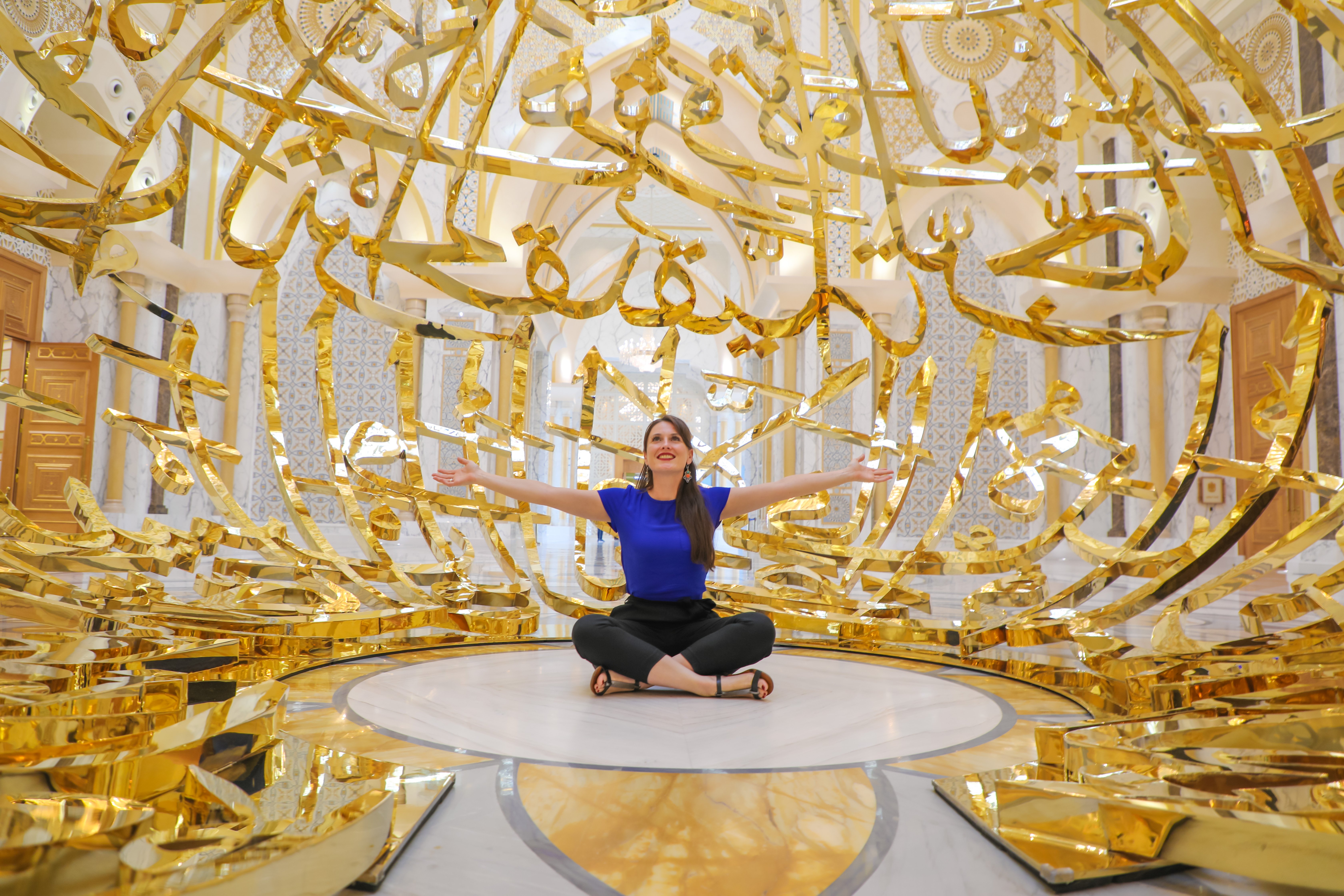 Abu Dhabi Day Trip from Dubai: Grand Mosque, Presidential Palace & More