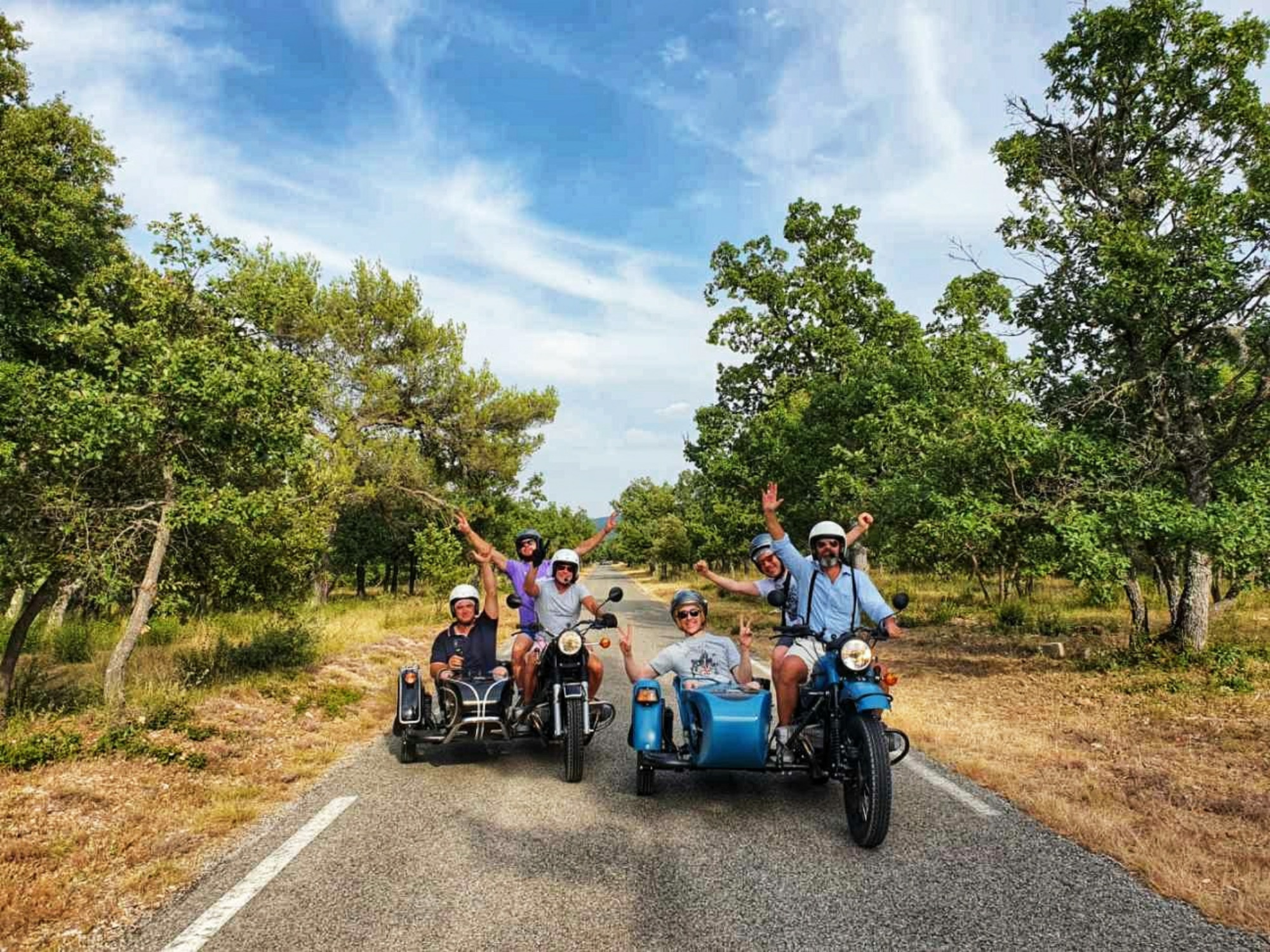 Vintage Sidecar Wine Tour from Aix-en-Provence
