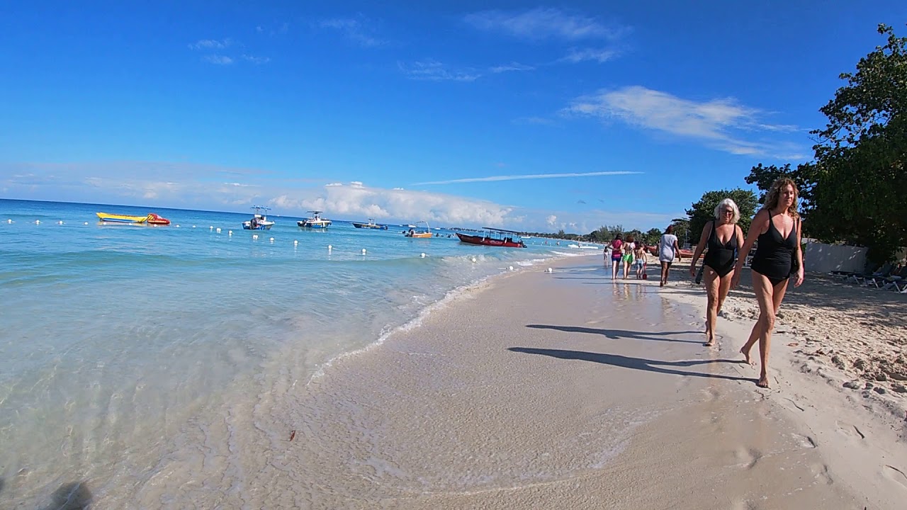 Negril Beach & Rick's Cafe Sunset Escape from Montego Bay