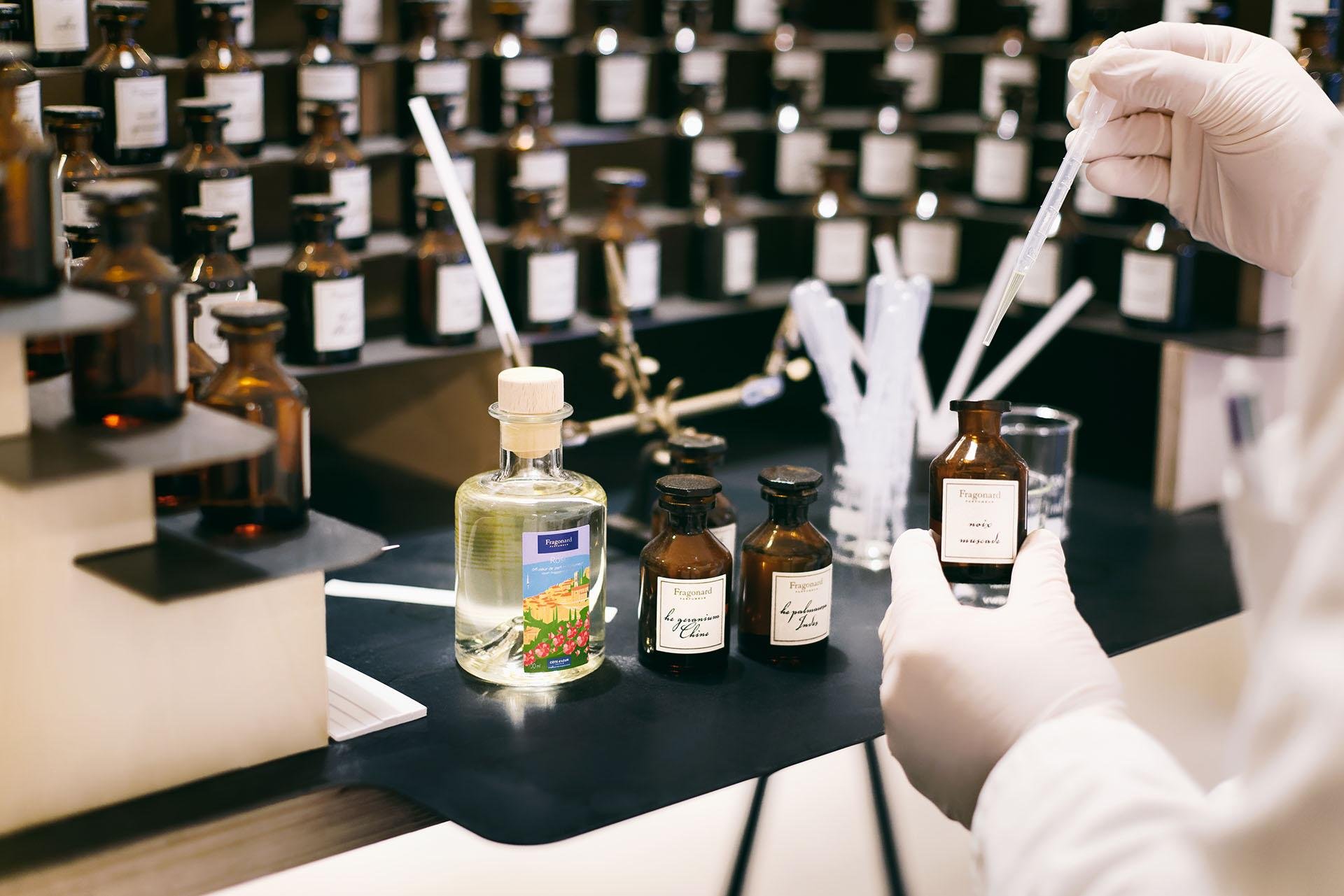 Fragonard Paris: Mini Perfume Workshop