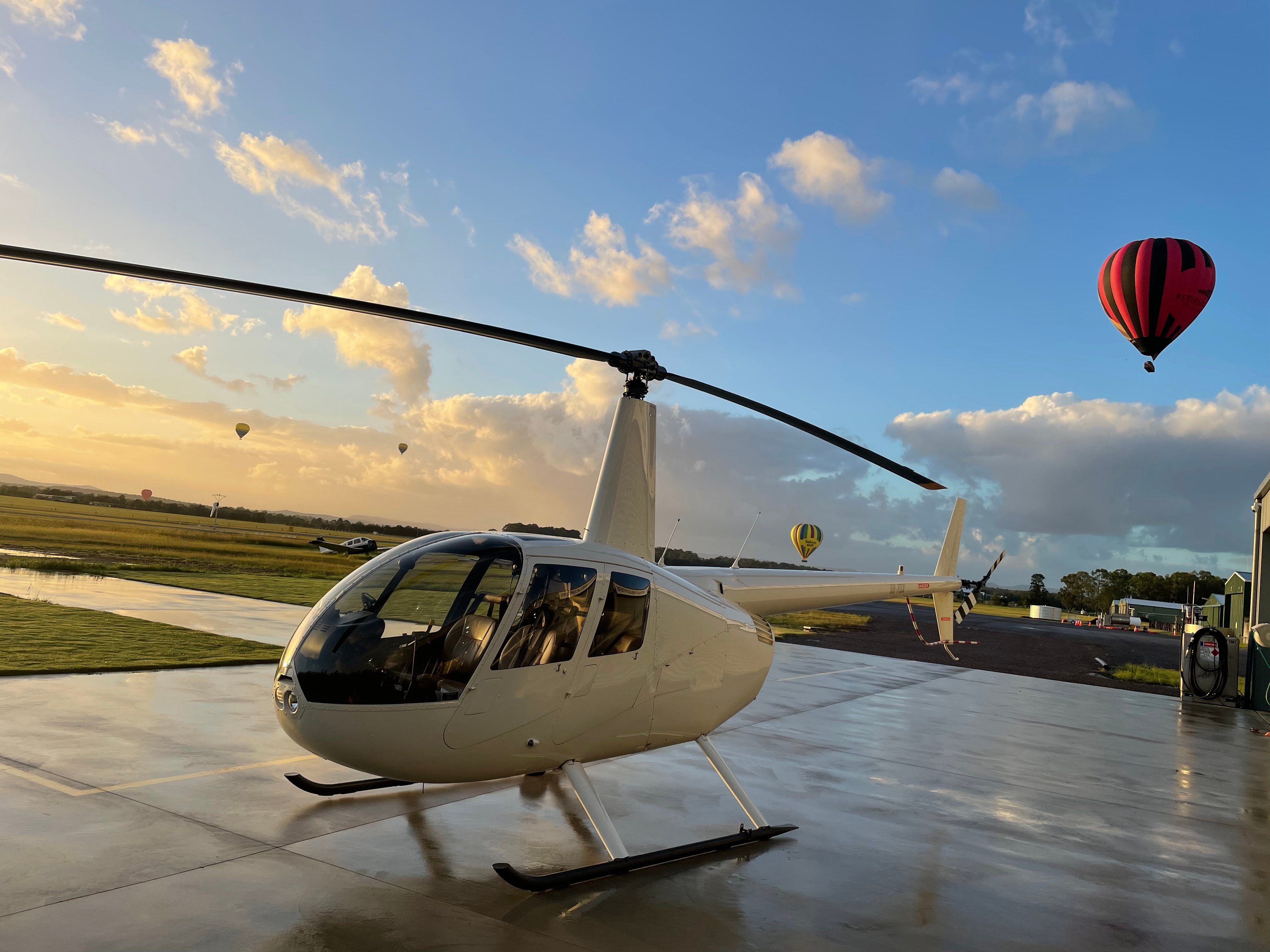 Private Helicopter Flight & Dining Experience