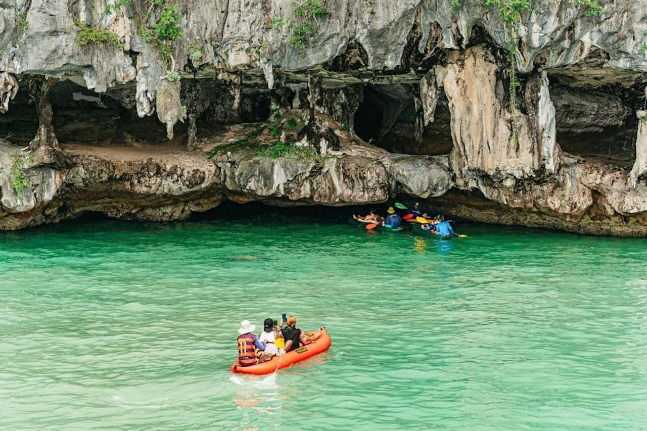 Khao Lak: Twilight Sea Canoe & Bioluminescent Plankton Night Tour