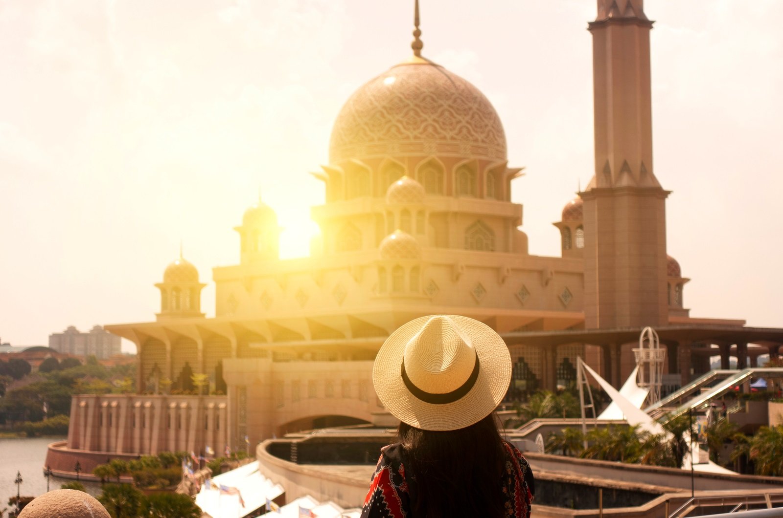 Putrajaya Half-Day Tour with Lake Cruise