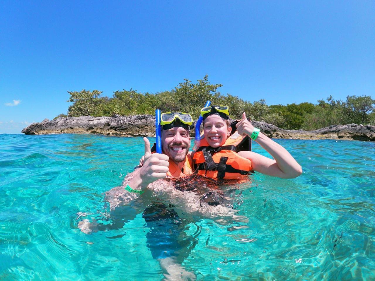 Isla Mujeres Catamaran Day Trip with Open Bar & Beach Club