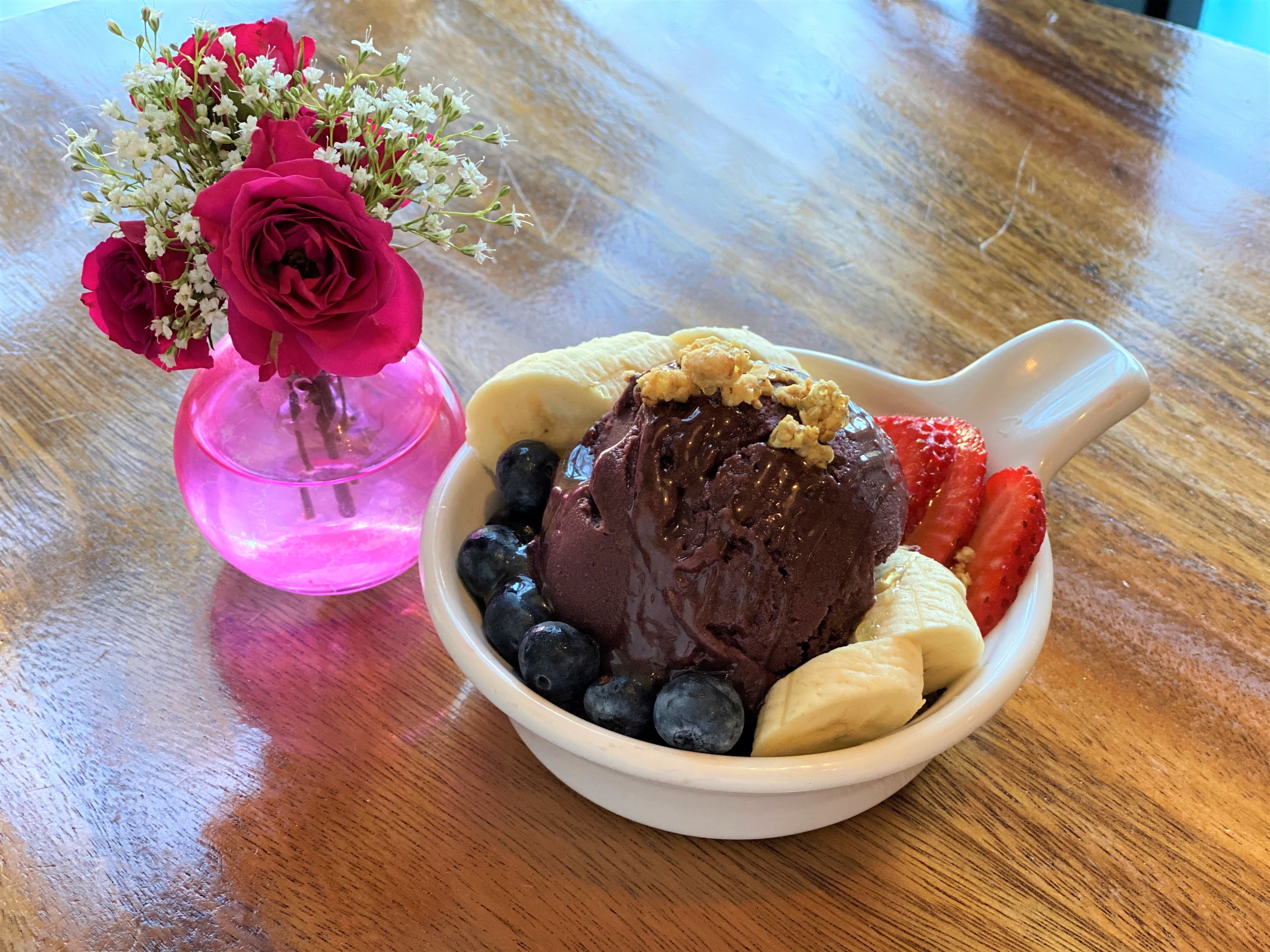 Diamond Head Sunrise Trek with Acai Bowl & Malasada