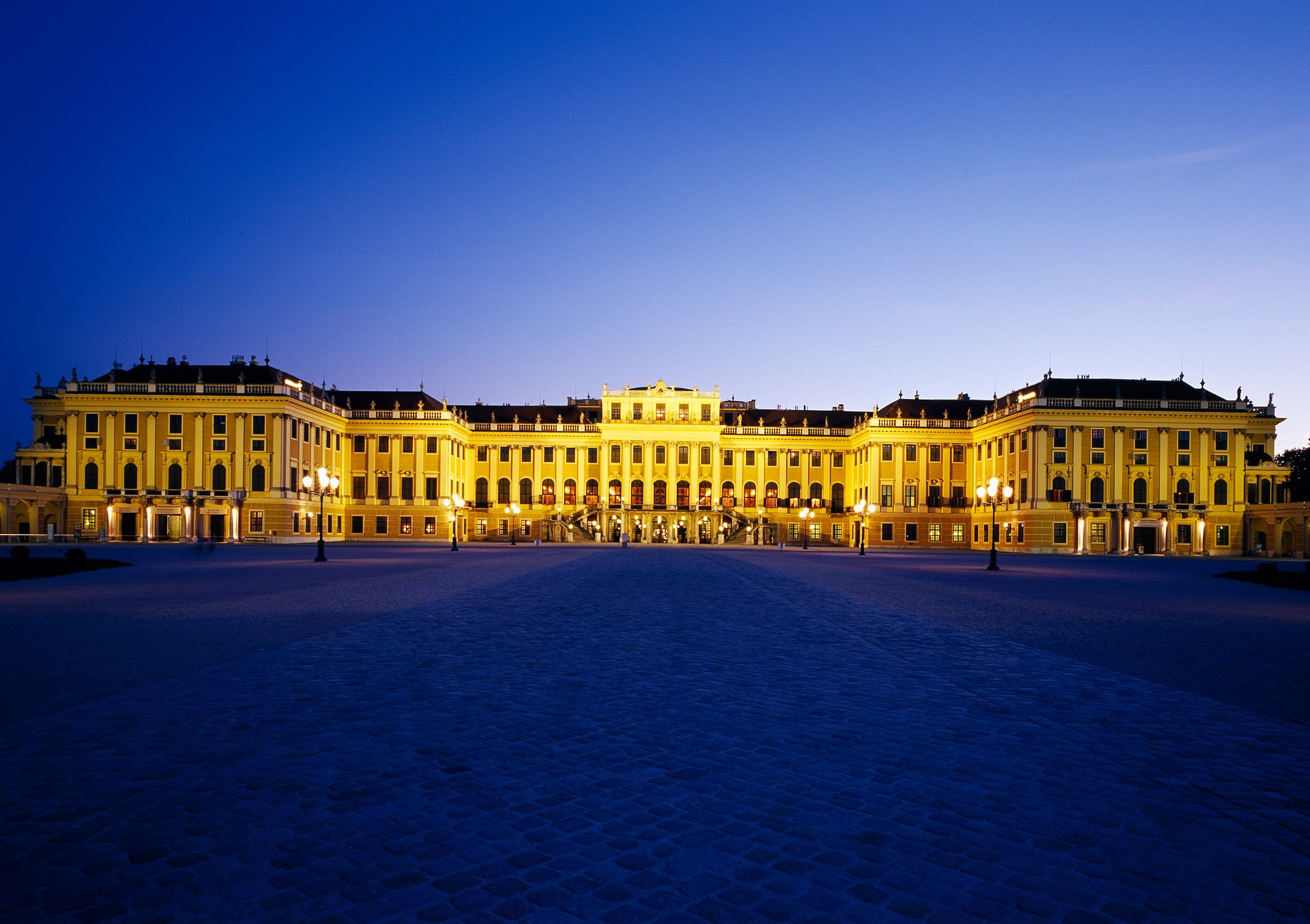 Schönbrunn Palace After-Hours Tour & Classical Concert