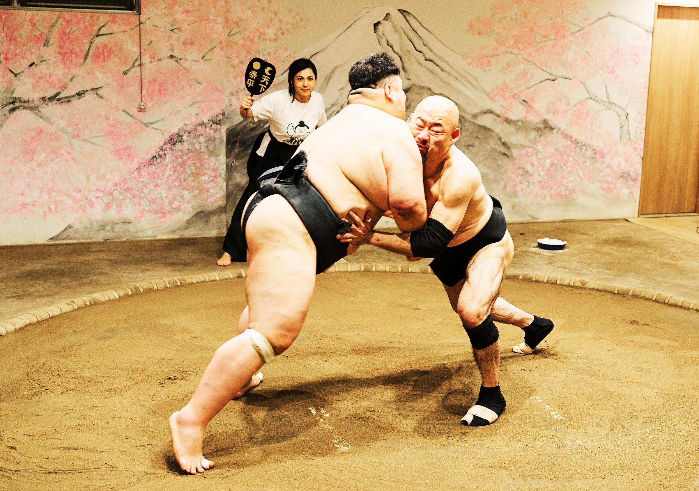 Osaka Sumo Show: Live Match, Rituals & Audience Challenge