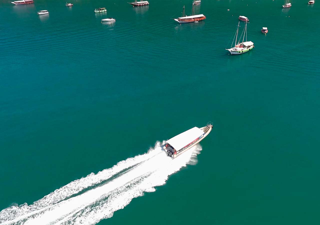 Shared Boat & Van Transfer: Ilha Grande to Rio de Janeiro